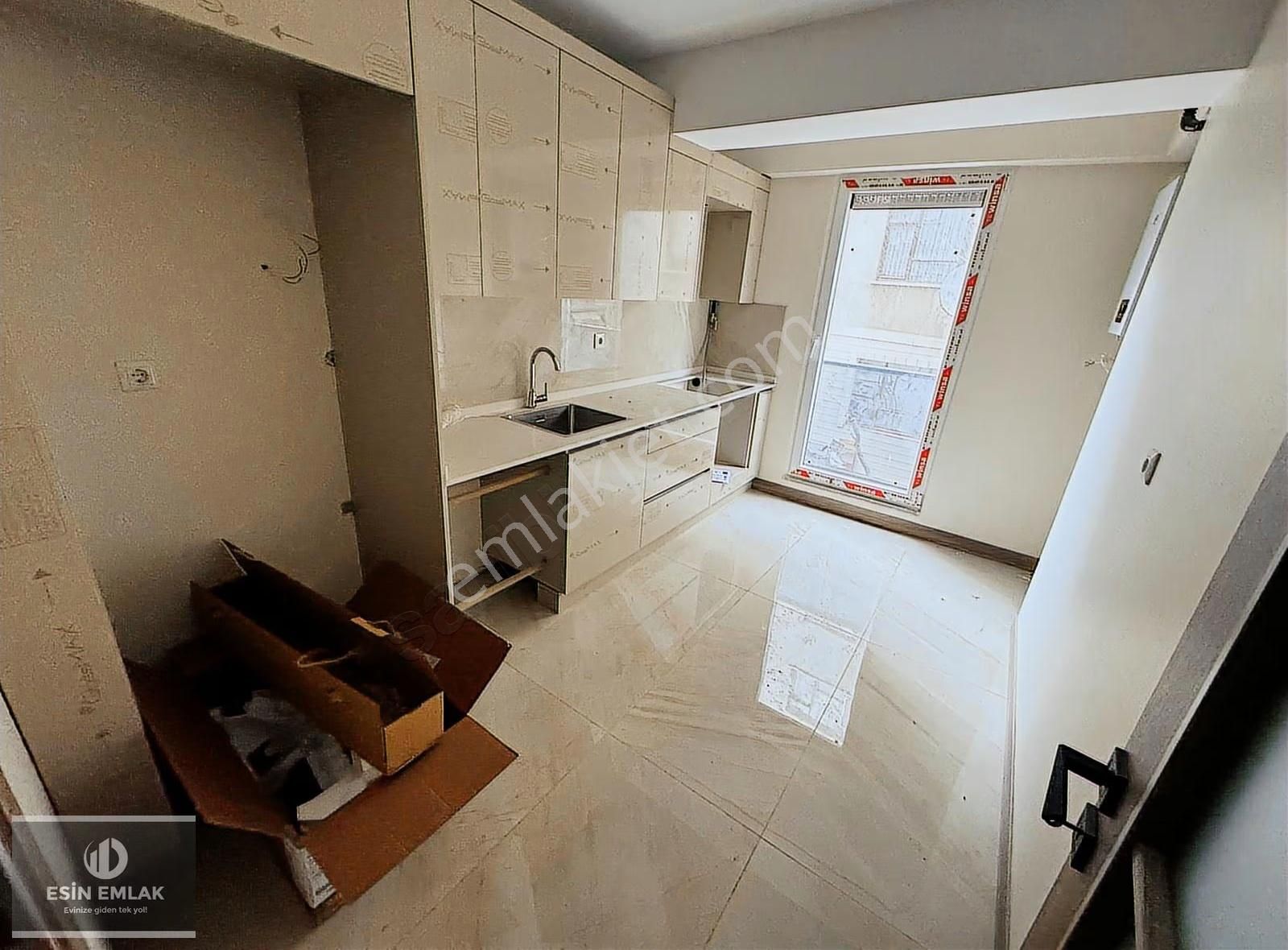 Pendikte Marmaraya 5 Dakika Yürüme Mesafesinde Sıfır Kiralık 2+1 - Görsel 16