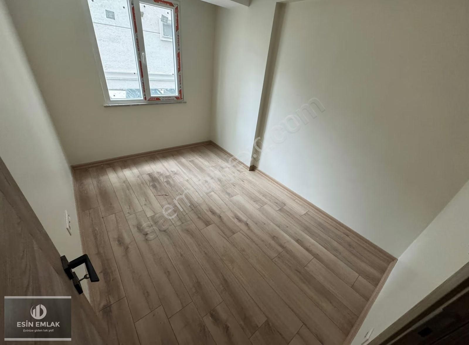 Pendikte Marmaraya 5 Dakika Yürüme Mesafesinde Sıfır Kiralık 2+1 - Görsel 11