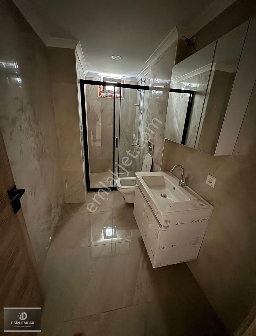 Pendikte Marmaraya 5 Dakika Yürüme Mesafesinde Sıfır Kiralık 2+1 - Görsel 7