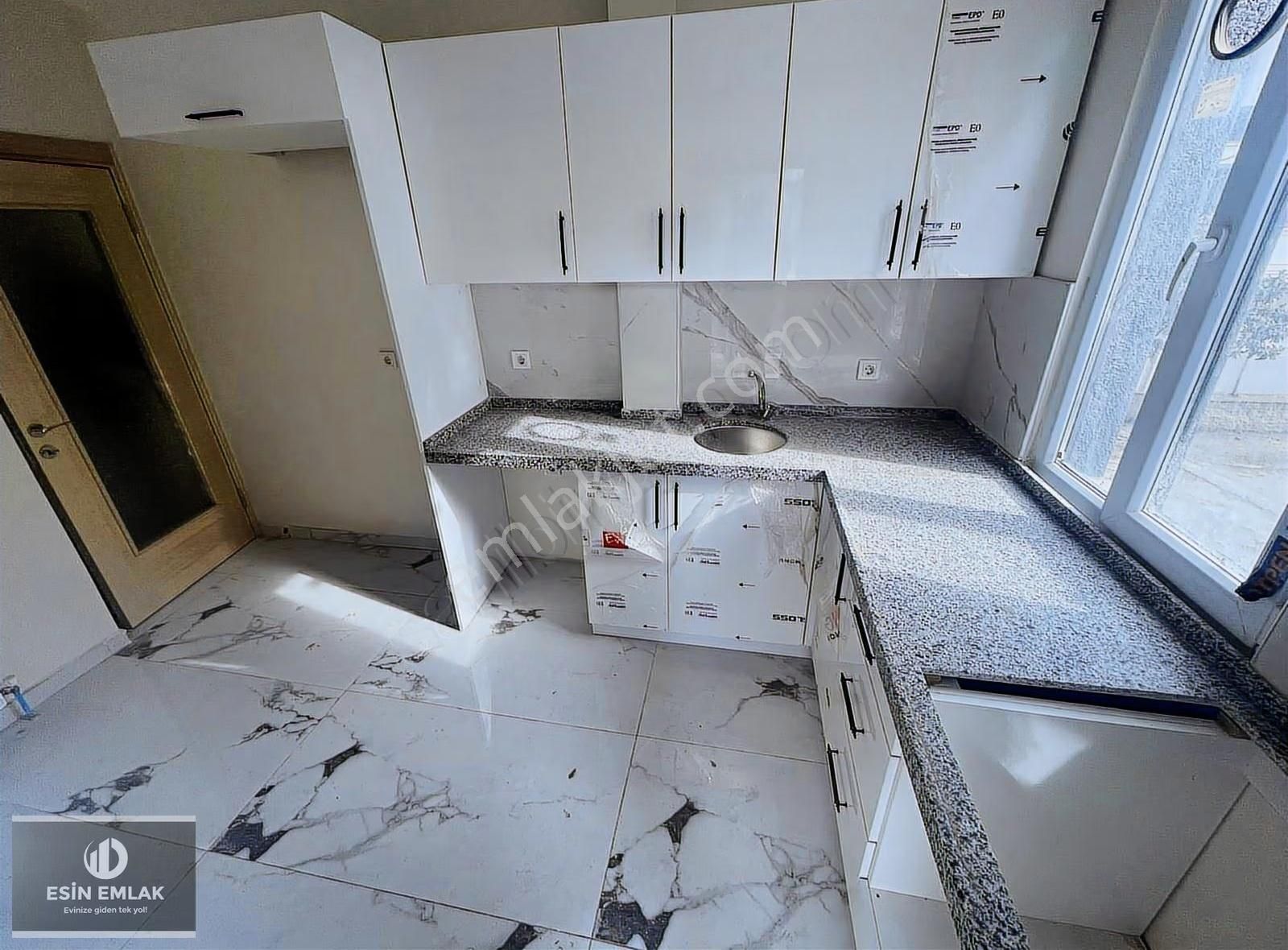 Yunus Mah'de Marmaraya Yakın Arakat 3+1 Daire - Görsel 22