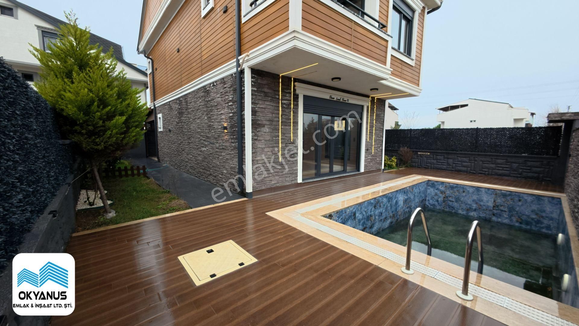 Kocaalide Denizin Dibinde 4 Tarafı Bahçeli Tamamen Müstakil Havuzlu Villa!!! - Görsel 13
