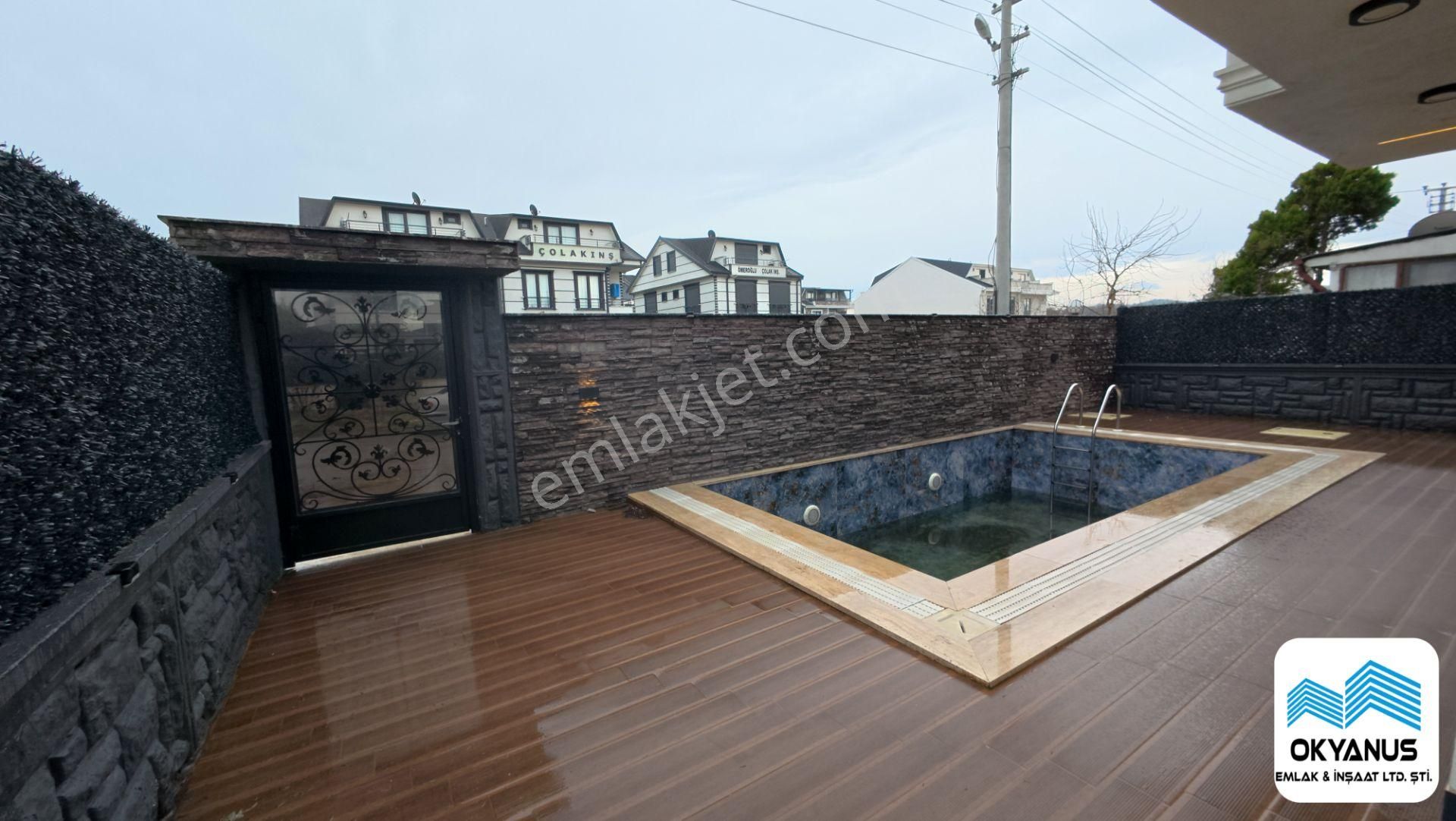 Kocaalide Denizin Dibinde 4 Tarafı Bahçeli Tamamen Müstakil Havuzlu Villa!!! - Görsel 6