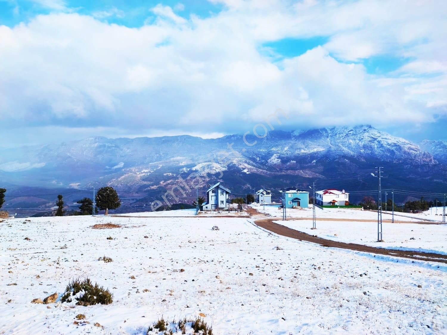 Kar Emlaktan Yenikonacık Bozkırlı Mevkiinde 360 M2 Satılık Arsa - Görsel 6