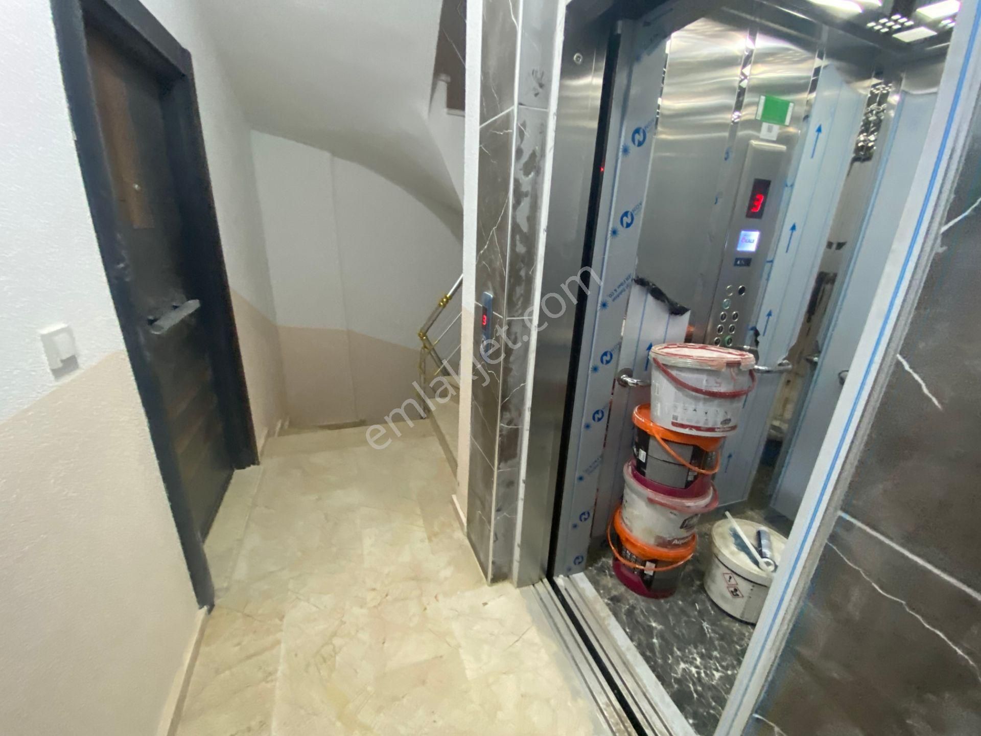 Avrupa Emlak Tan Esenler Fatih Mah 120 M² 3+1 1.normal Kat,yeni Bina,çift Banyolu,tek Daire Üzeri - Görsel 22