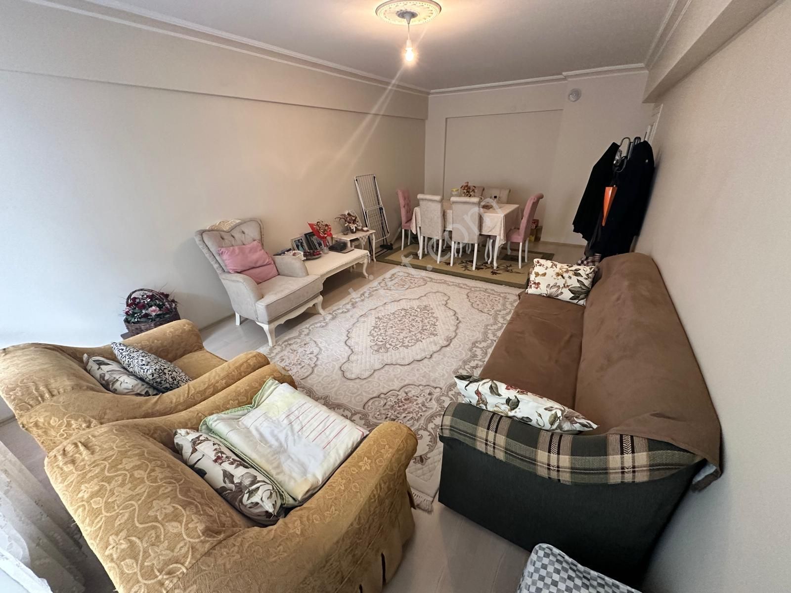 Alsancak Mah. Halk Ekmek Yanı Geniş M2 3+1 Satılık Daire - Görsel 4