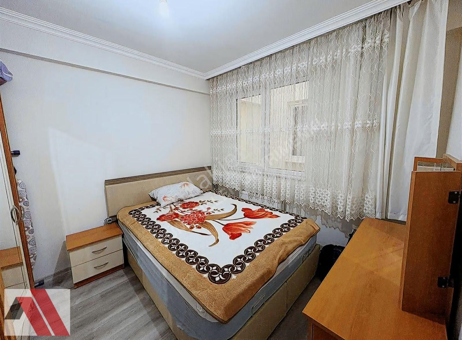 Sümbüller'den Caddeye Sıfır Konumda Asansörlü İskanlı 2+1 Daire - Görsel 12