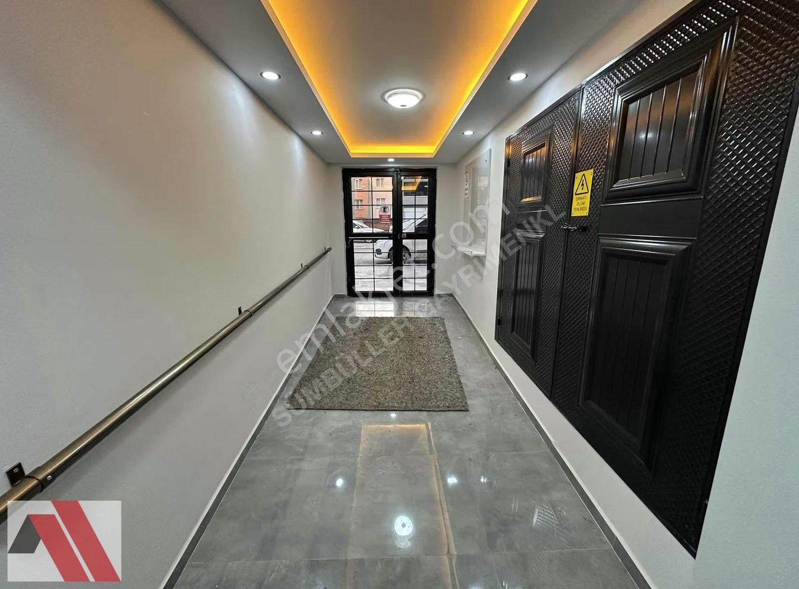 Sümbüller'den Espark Yakını İskanlı Ara Kat Köşe Masrafsız 1+1 - Görsel 2