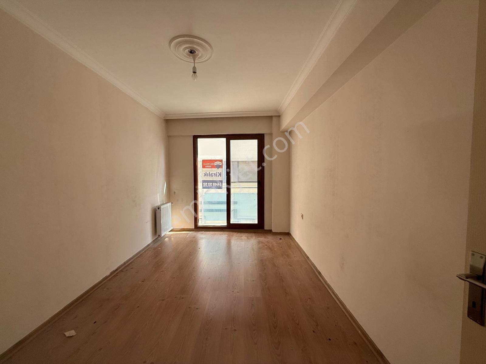 Remax Arma'dan Karşıyaka Yalı Mahallesinde 3+1 Kiralık Daire - Görsel 9