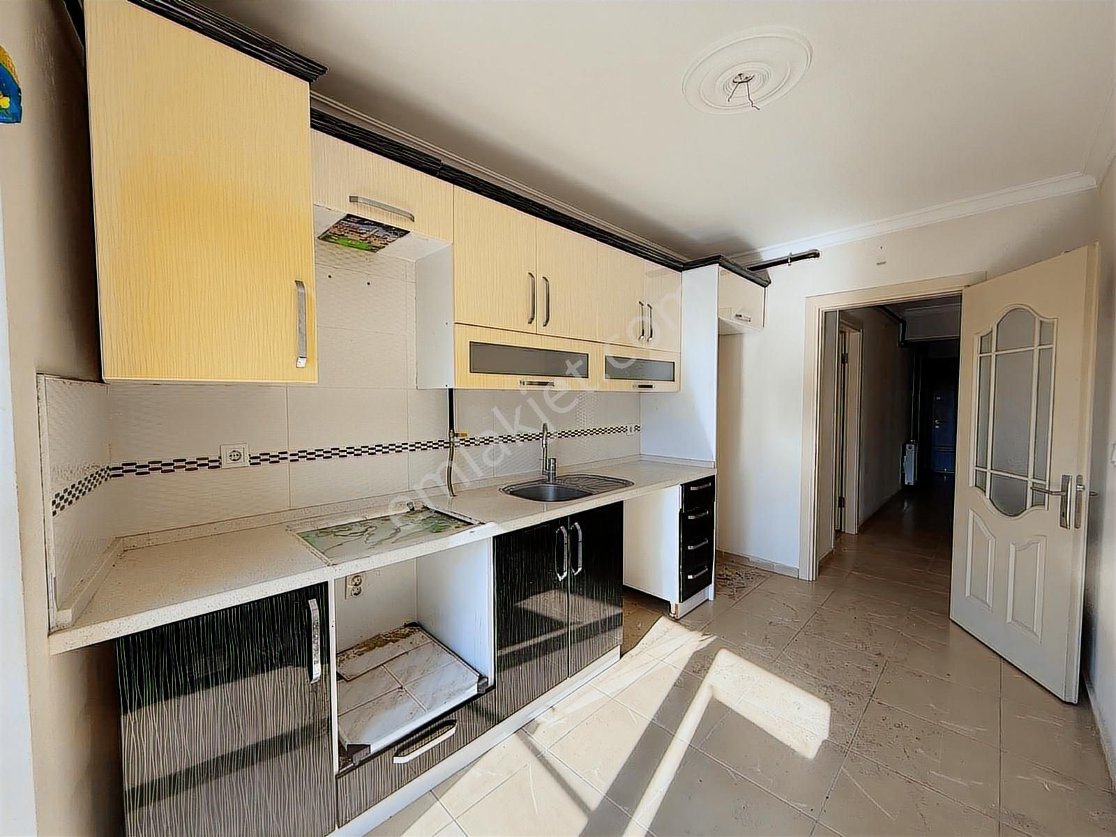 Remax Arma'dan Karşıyaka Yalı Mahallesinde 3+1 Kiralık Daire