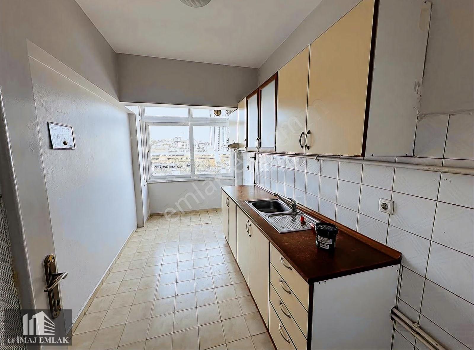 Bostancı Da 3+1 Güvenlikli Sitede 100 M2 Net Manzaralı Ferah - Görsel 8