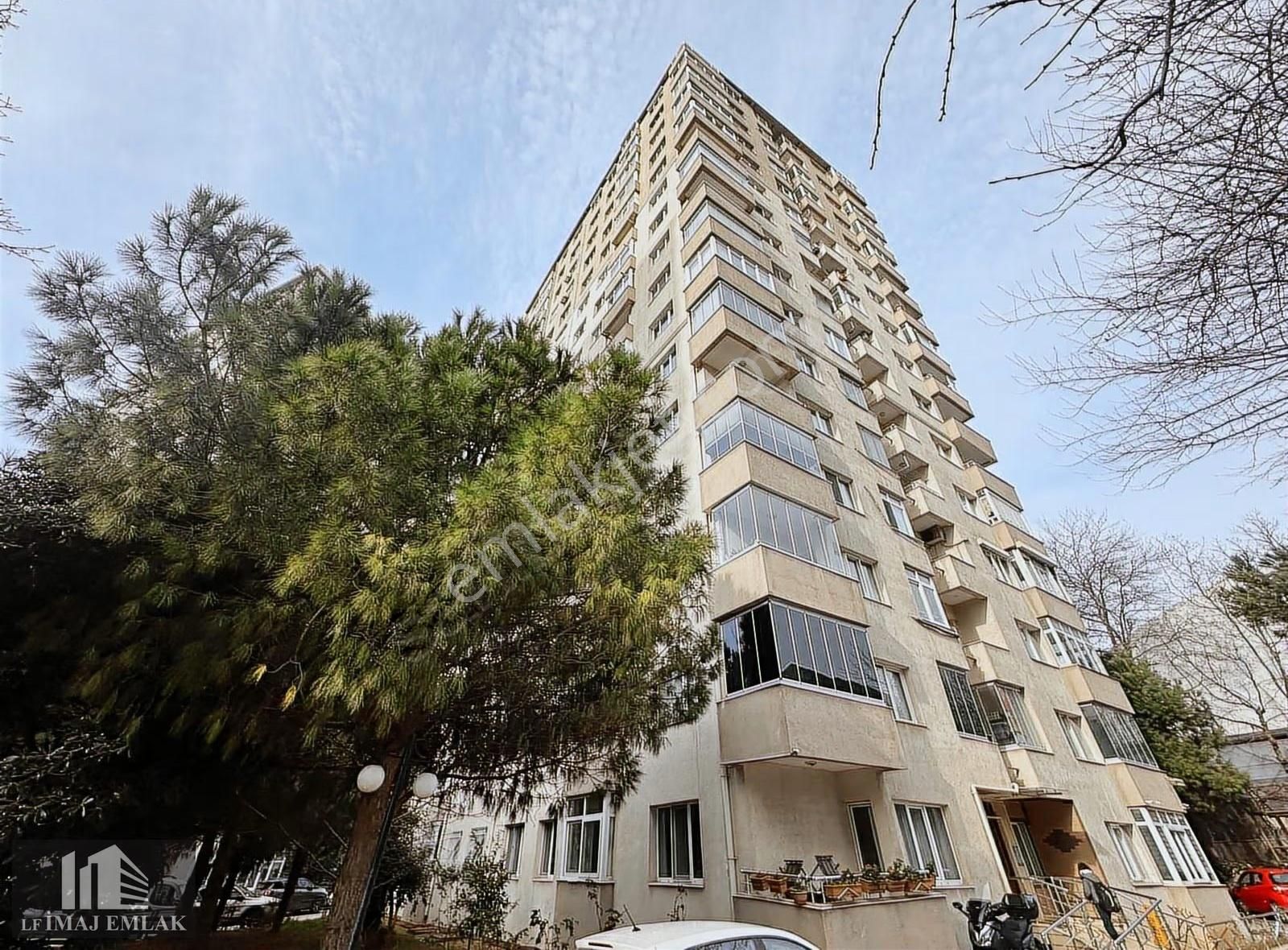 Bostancı Da 3+1 Güvenlikli Sitede 100 M2 Net Manzaralı Ferah