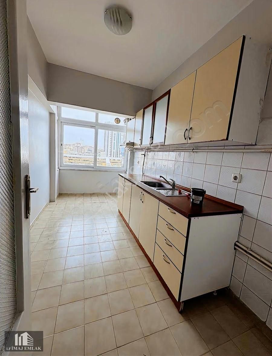 Bostancı Da 3+1 Güvenlikli Sitede 100 M2 Net Manzaralı Ferah - Görsel 4
