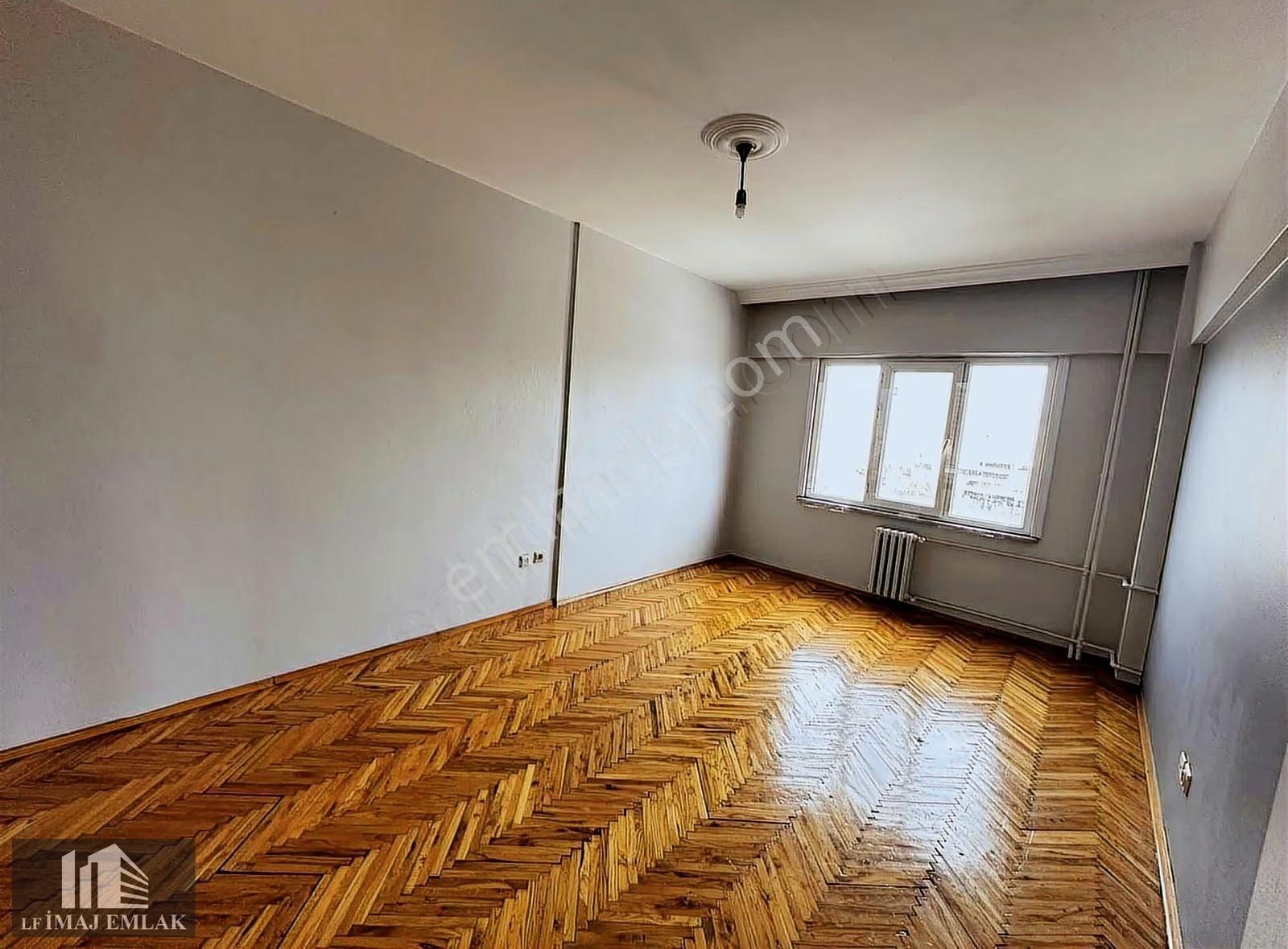 Bostancı Da 3+1 Güvenlikli Sitede 100 M2 Net Manzaralı Ferah - Görsel 13