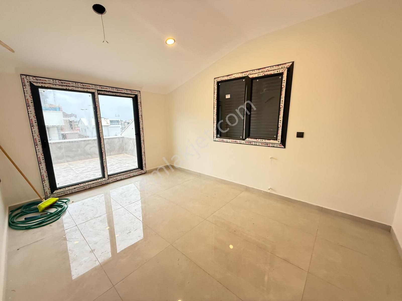 Didimde Fırsat Deniz Manzaralı 3+1 Teraslı Sıfır Villa - Görsel 28