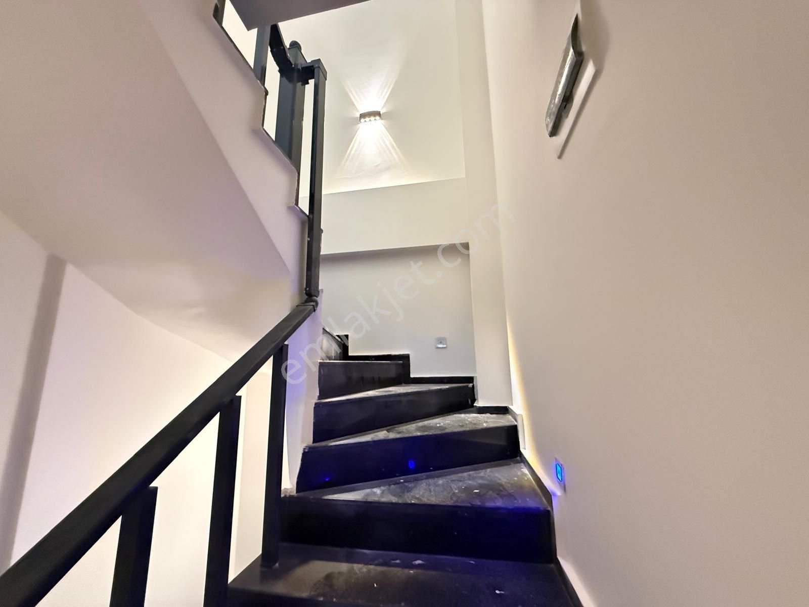 Didimde Fırsat Deniz Manzaralı 3+1 Teraslı Sıfır Villa - Görsel 21