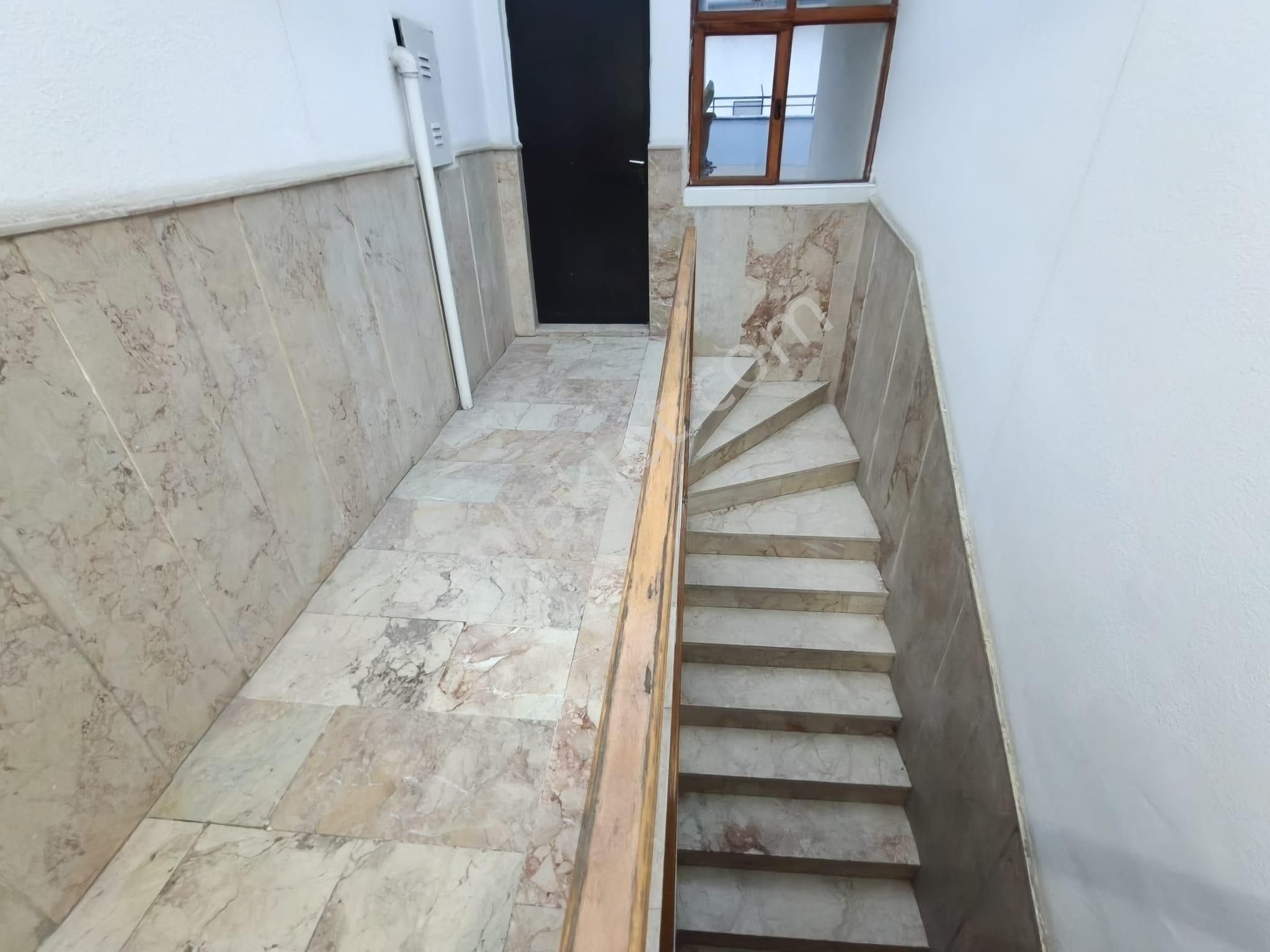 Huzuzr/mah/katta/4+1/salı/pazar/yanı/boyalı/mantolama - Görsel 17