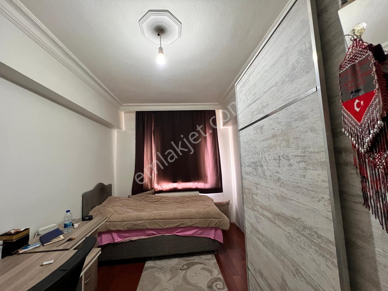 Kalecik Emlak'tan Ara Kat'da Güney Cephe Çift Balkonlu 3+1 - Görsel 10