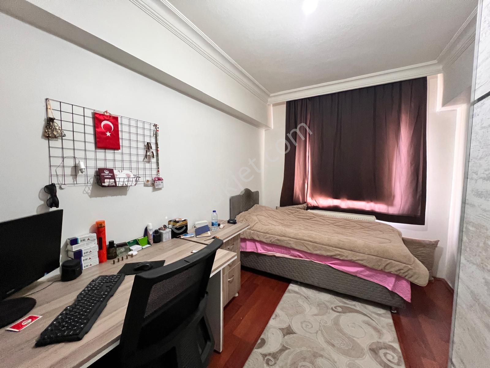 Kalecik Emlak'tan Ara Kat'da Güney Cephe Çift Balkonlu 3+1 - Görsel 12