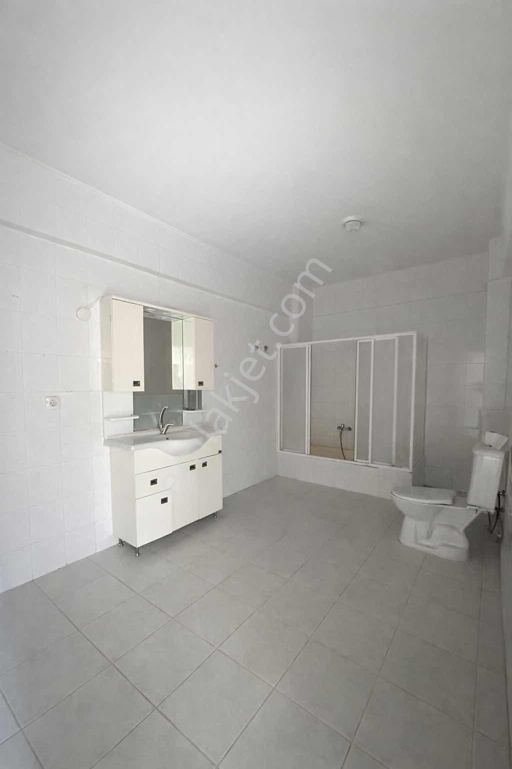 Muhittin 3+1 İskanlı Asansörlü Site İçinde Geniş Daire - Görsel 8