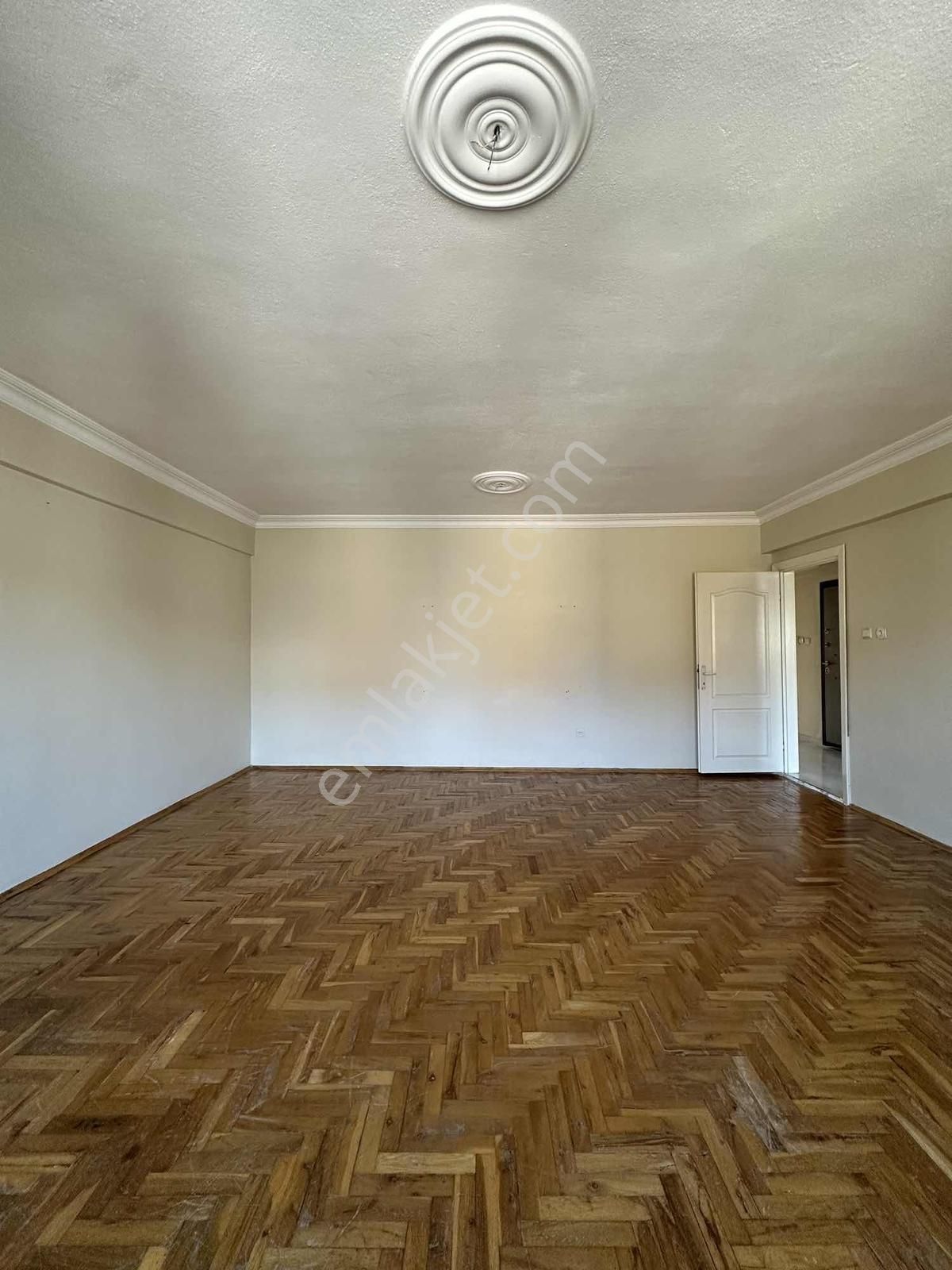 Muhittin 3+1 İskanlı Asansörlü Site İçinde Geniş Daire - Görsel 18