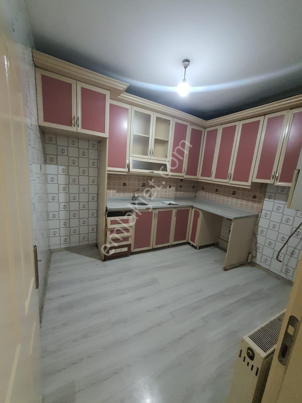 Bağcılar Fatih Mah. Kiralık 2+1 Daire - Görsel 5