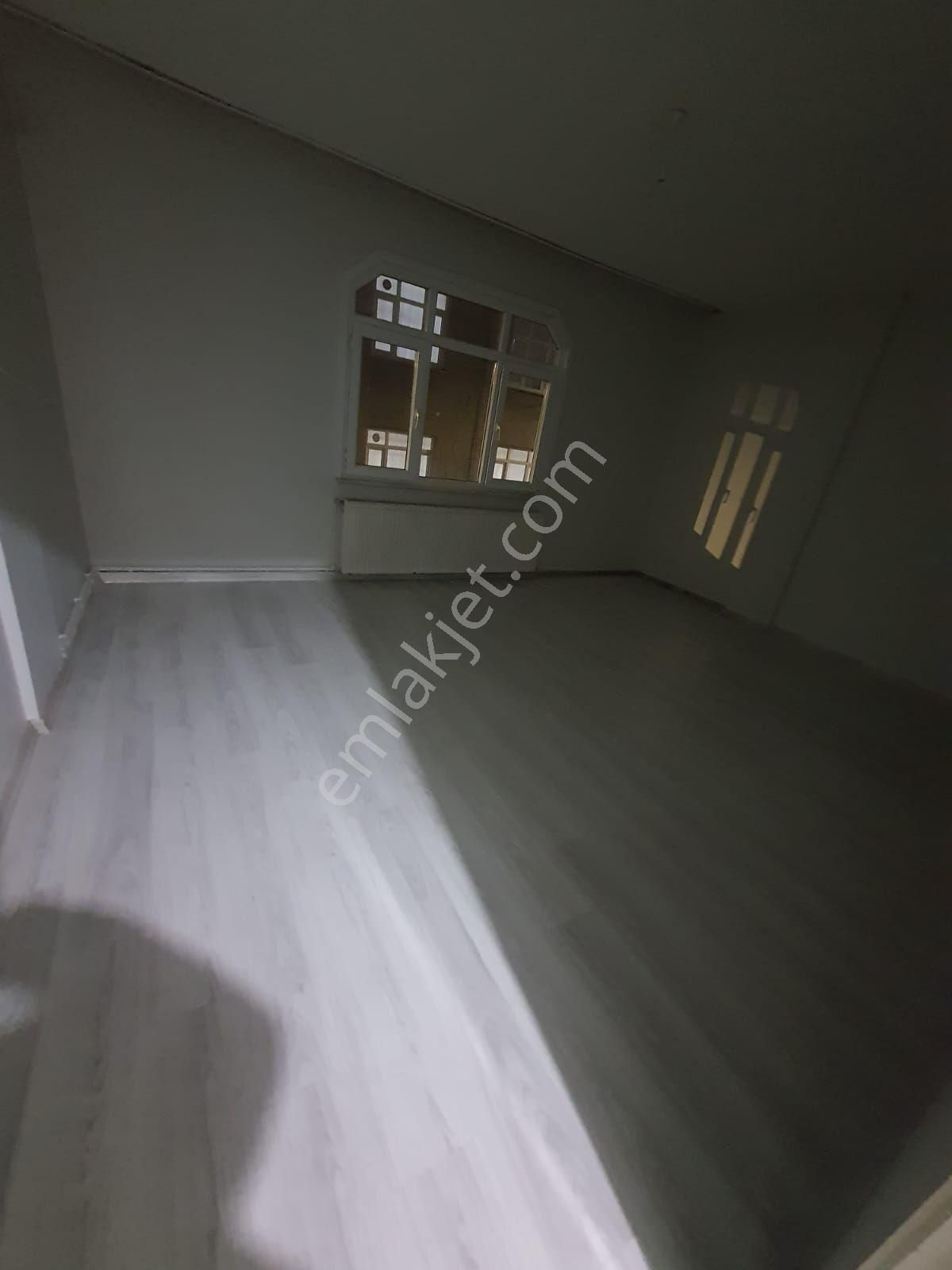 Bağcılar Fatih Mah. Kiralık 2+1 Daire - Görsel 3