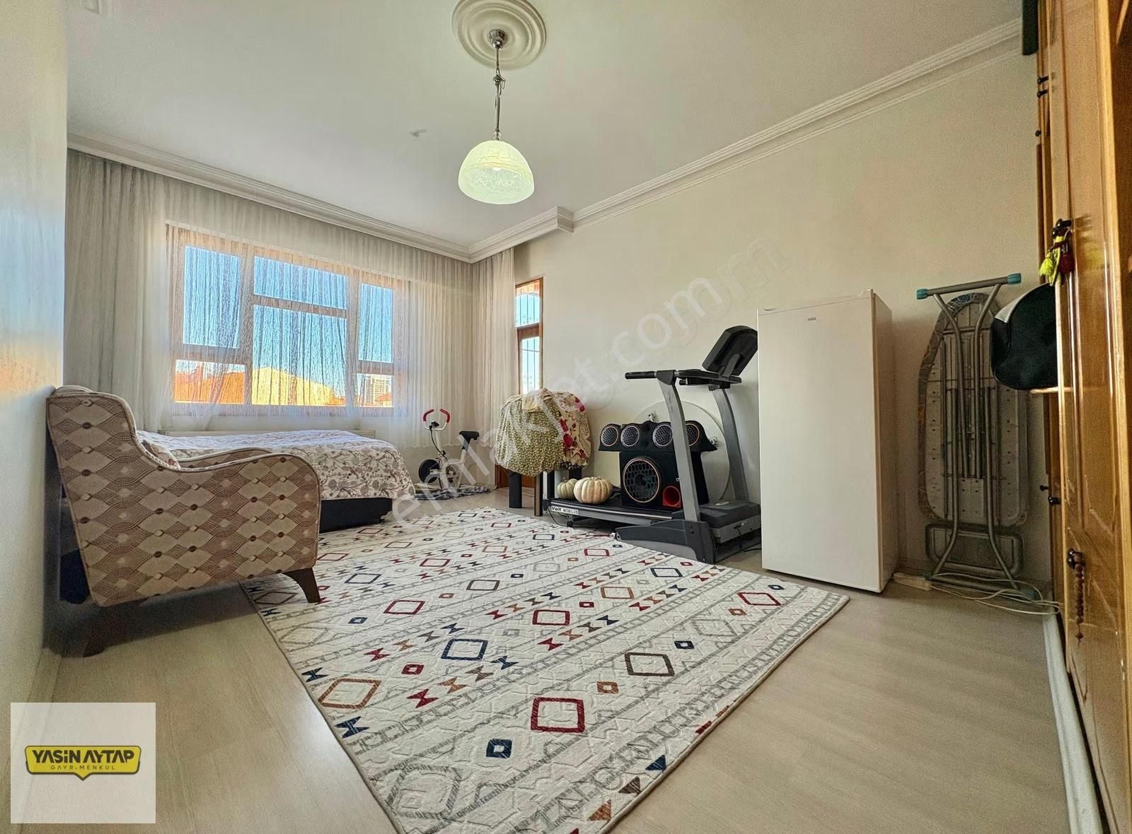 Emin Evime Uygun Bakımlı Ara Kat Satılık 4+1 Geniş Daire - Görsel 13