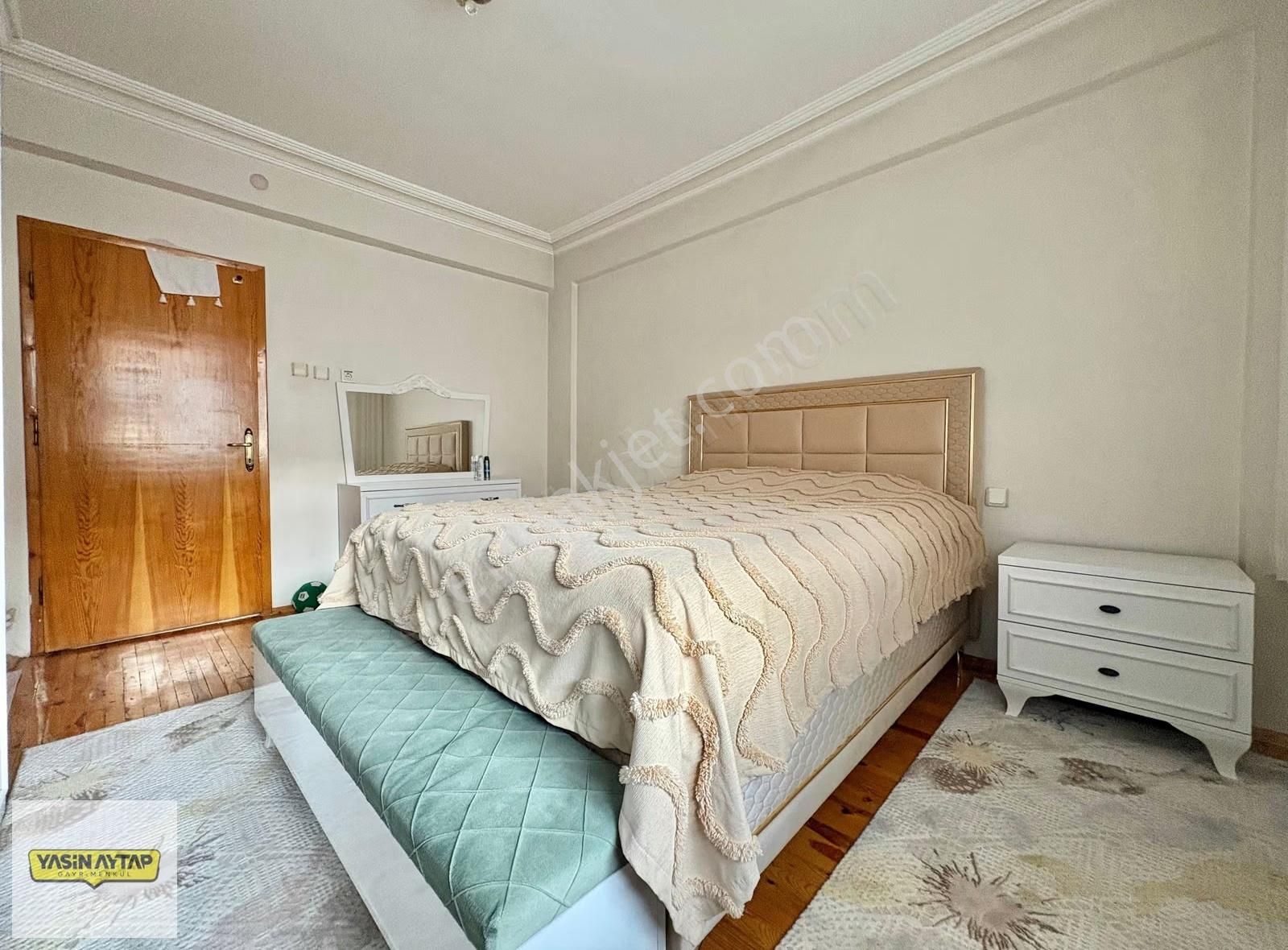 Emin Evime Uygun Bakımlı Ara Kat Satılık 4+1 Geniş Daire - Görsel 12