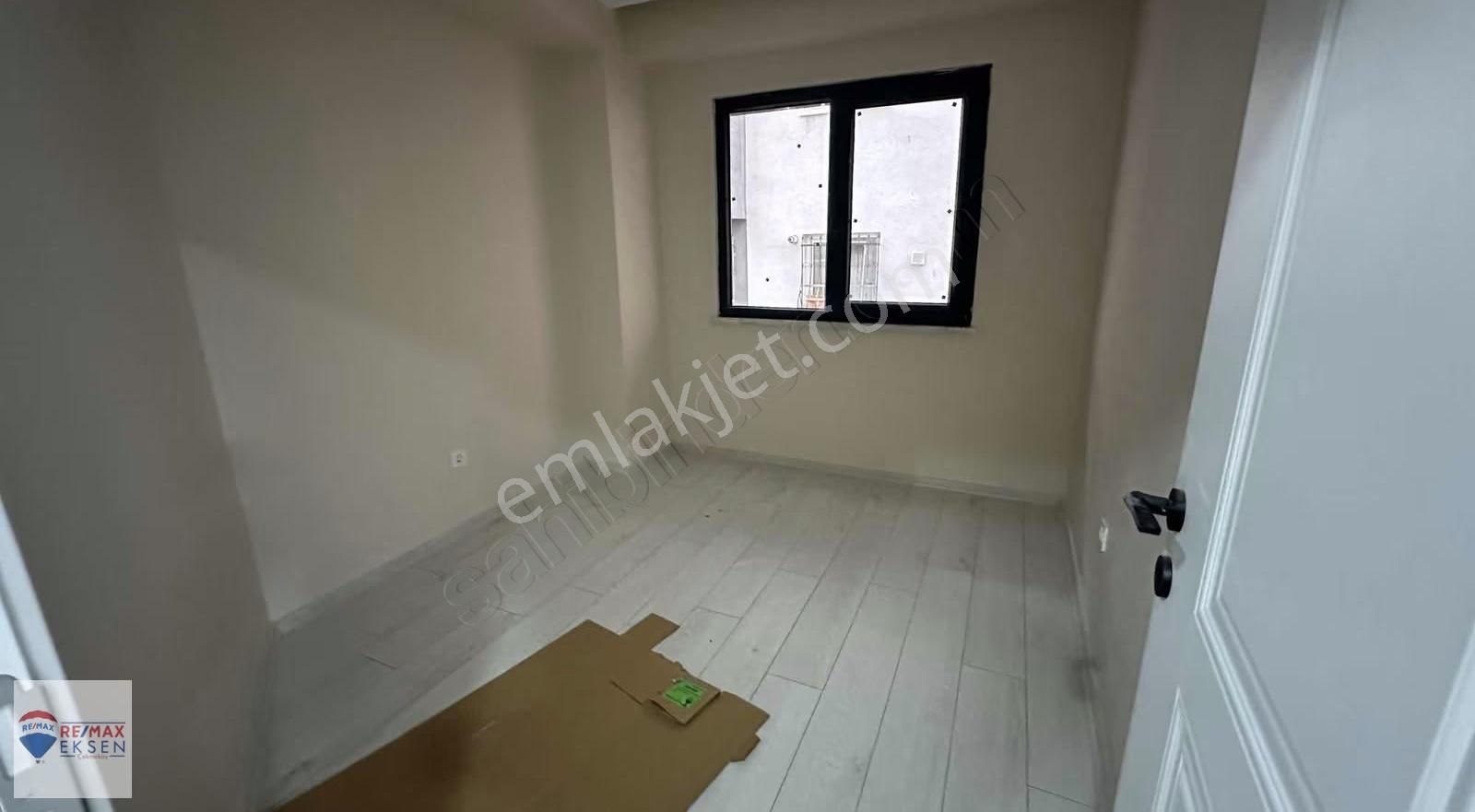 Çekmeköy Mehmetakif Mahallesi Merkezi Konum Kiralık 2+1 Daire - Görsel 4