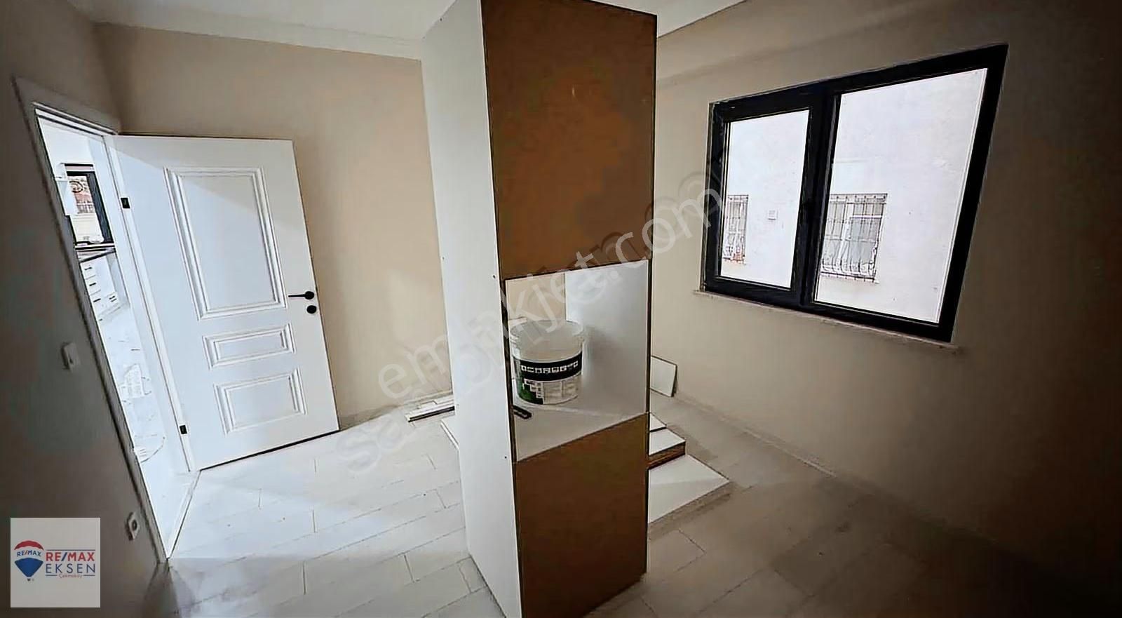 Çekmeköy Mehmetakif Mahallesi Merkezi Konum Kiralık 2+1 Daire - Görsel 9