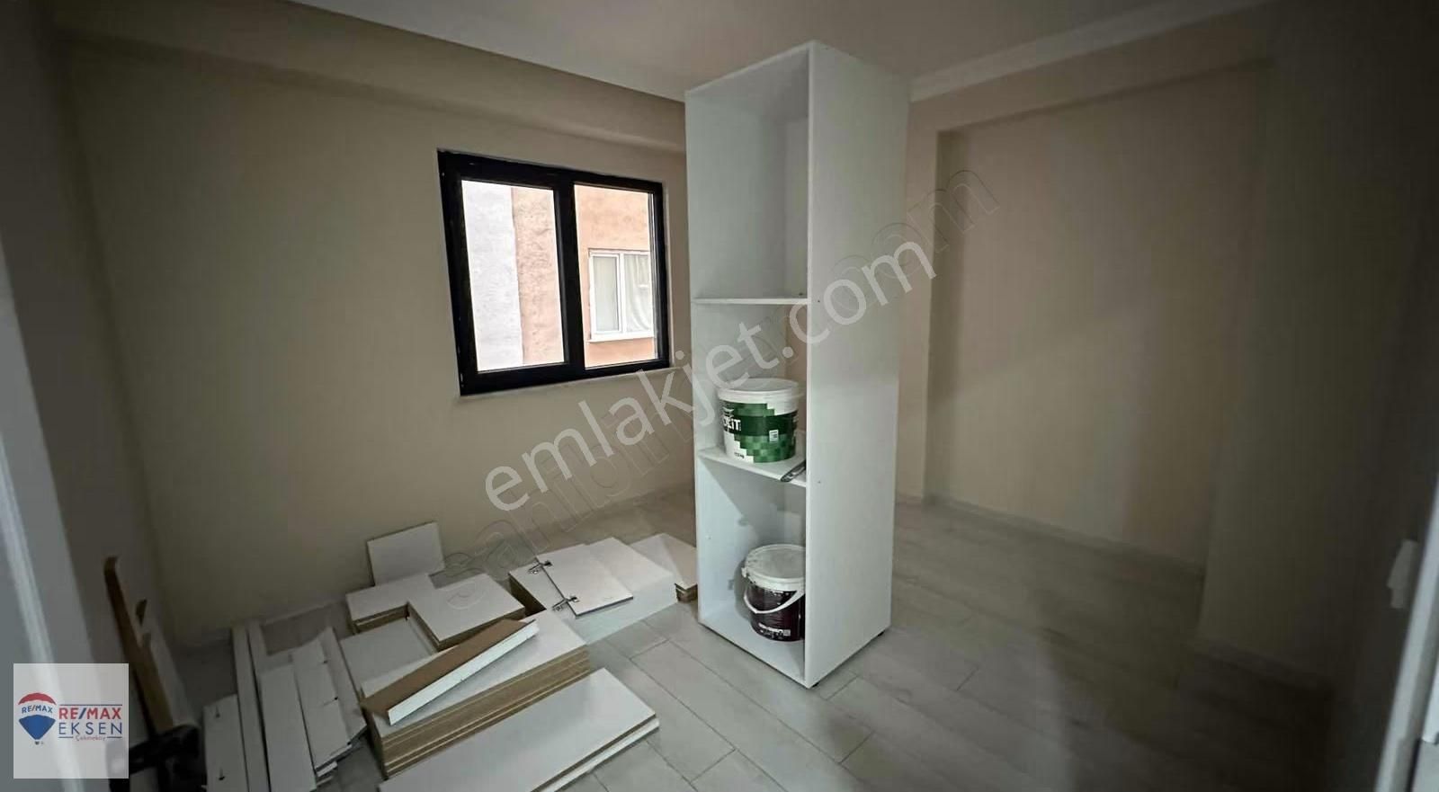 Çekmeköy Mehmetakif Mahallesi Merkezi Konum Kiralık 2+1 Daire - Görsel 14