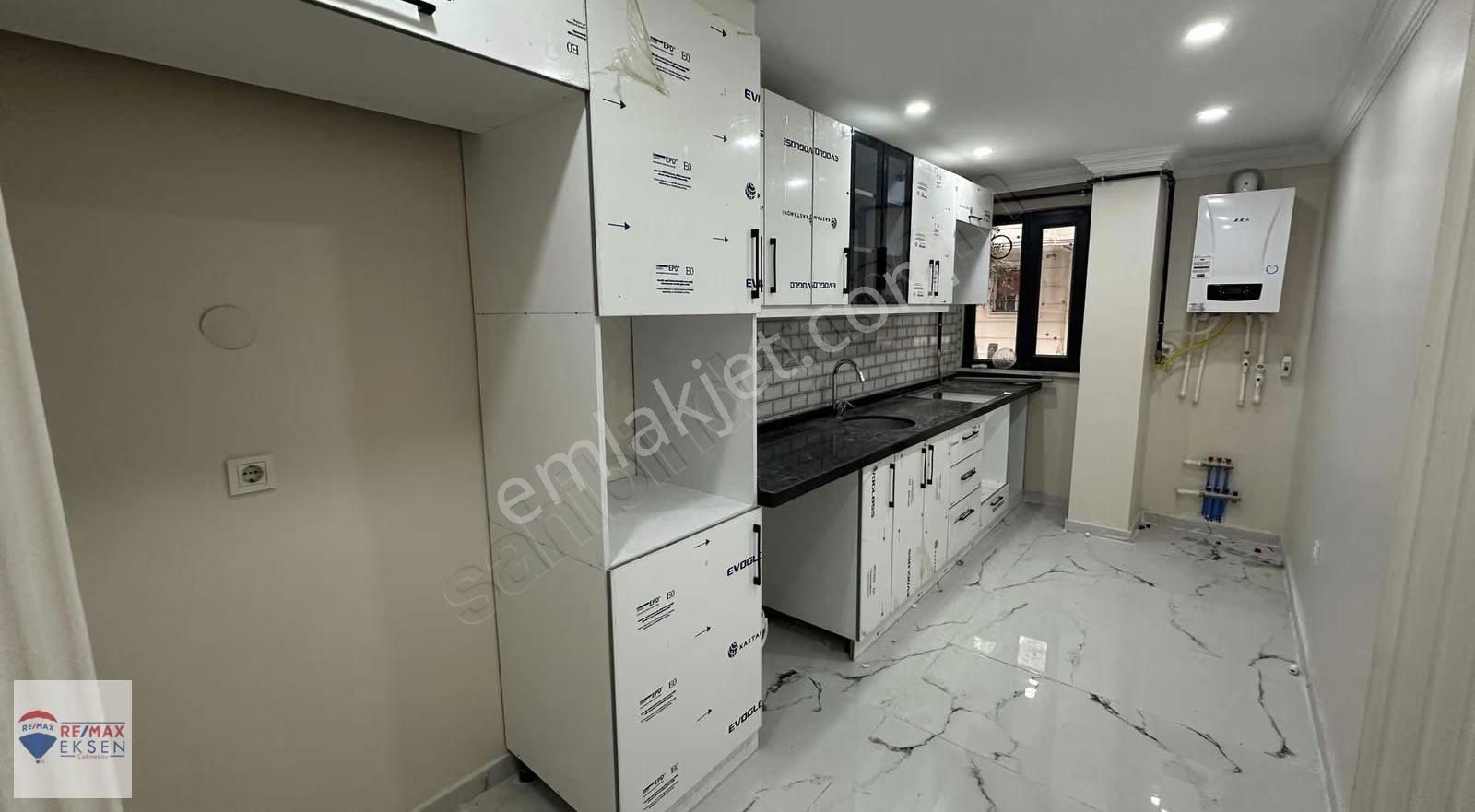 Çekmeköy Mehmetakif Mahallesi Merkezi Konum Kiralık 2+1 Daire - Görsel 7