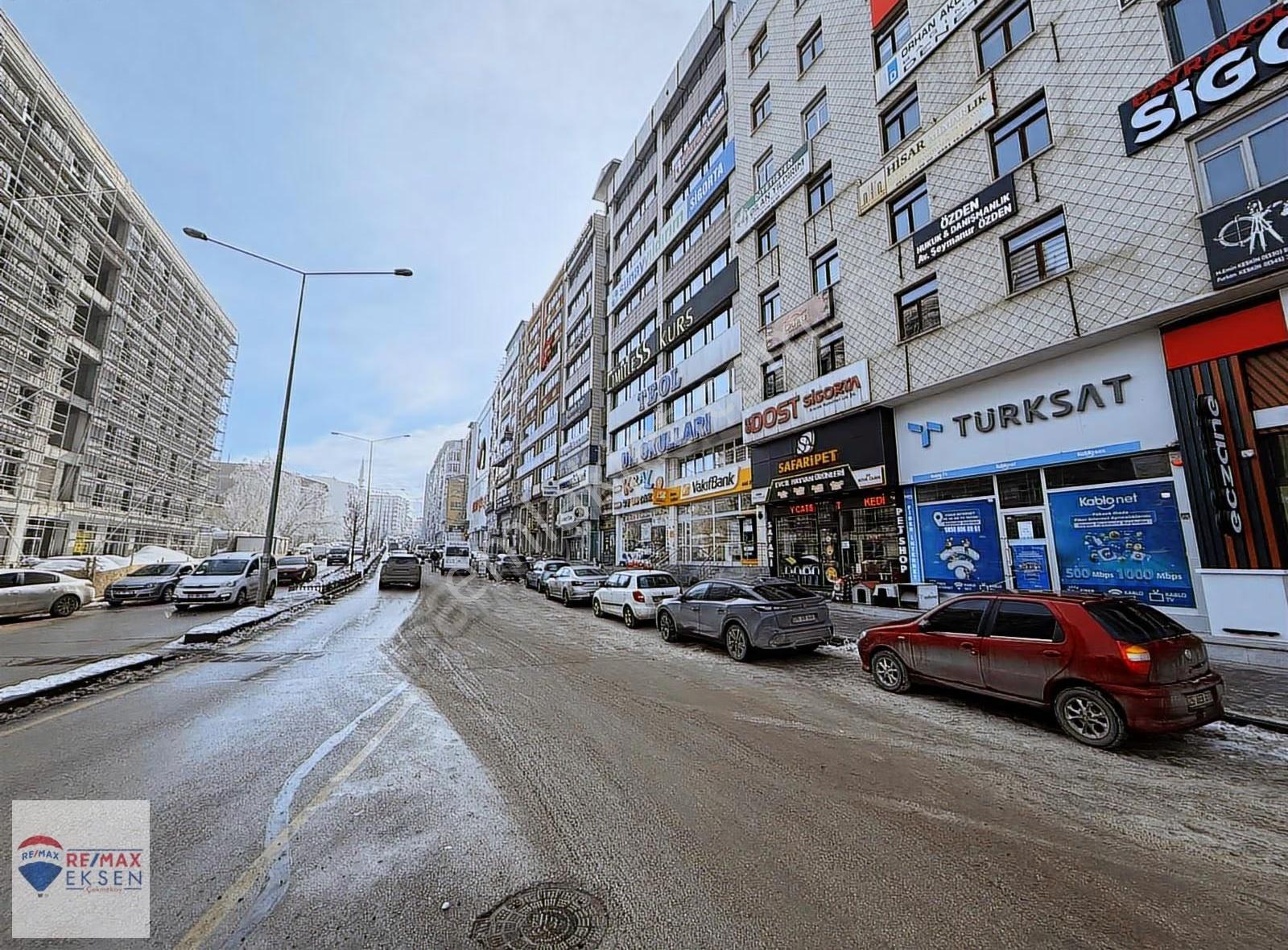 Bosna Caddesı Kurumsal Kiracılı Yatırımlık Satılık Dükkan - Görsel 16