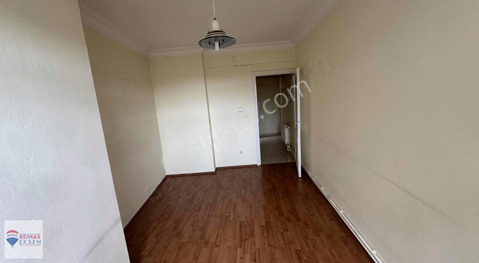 Hasanpaşa'da Metrobüs'e Yakın Kiralık Daire - Görsel 16