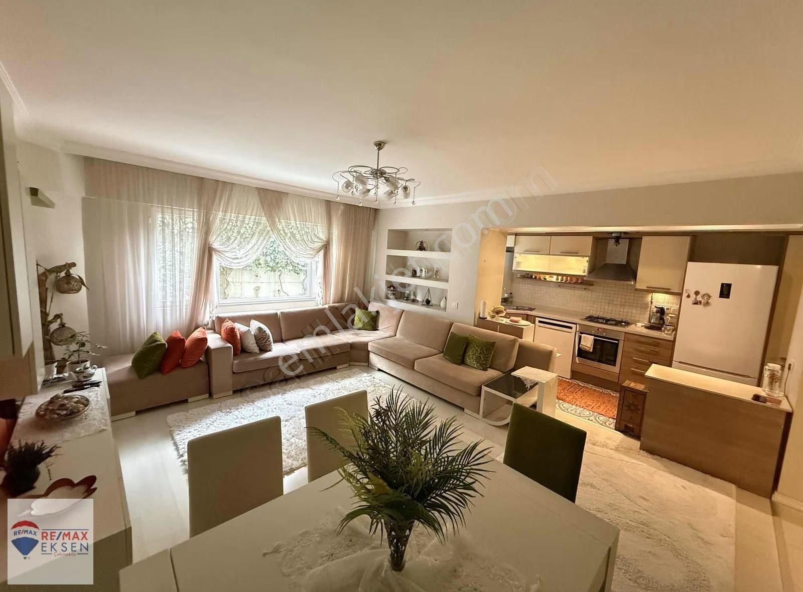 Üsküdar Ferahta Site İçinde 3+1 Yenilenmiş Kiralık Daire