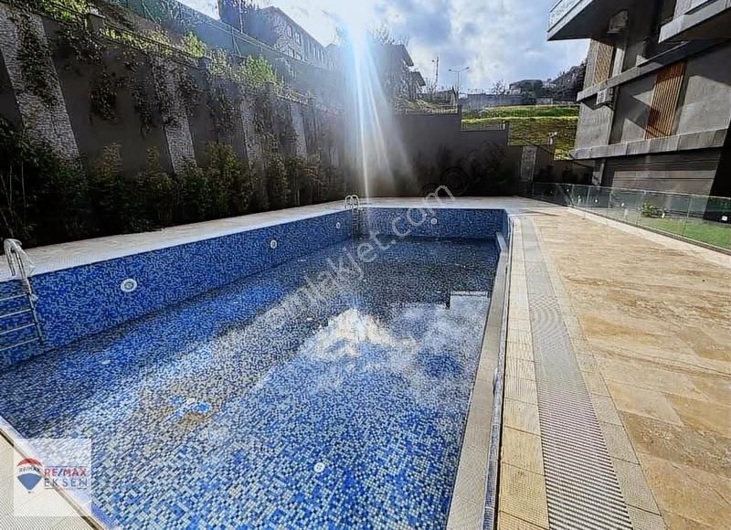 Çengelköy Hasbahçe Evlerı Lüks Bahçe Katı Sıfır 4+1 Satılık