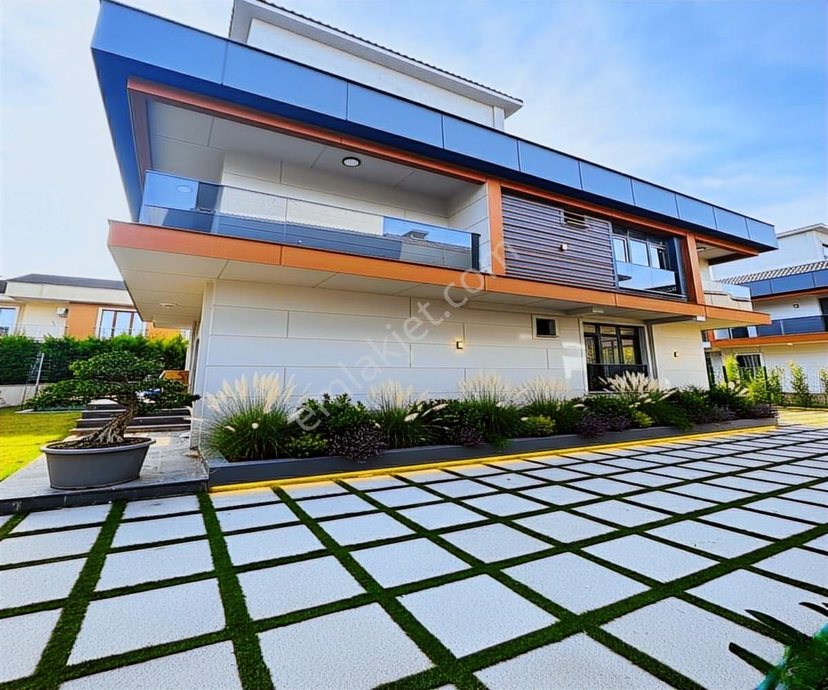 Deniz Havası Aldığınız-aile Konforu Ve Lüx Yaşam Bir Arada-villa - Görsel 15