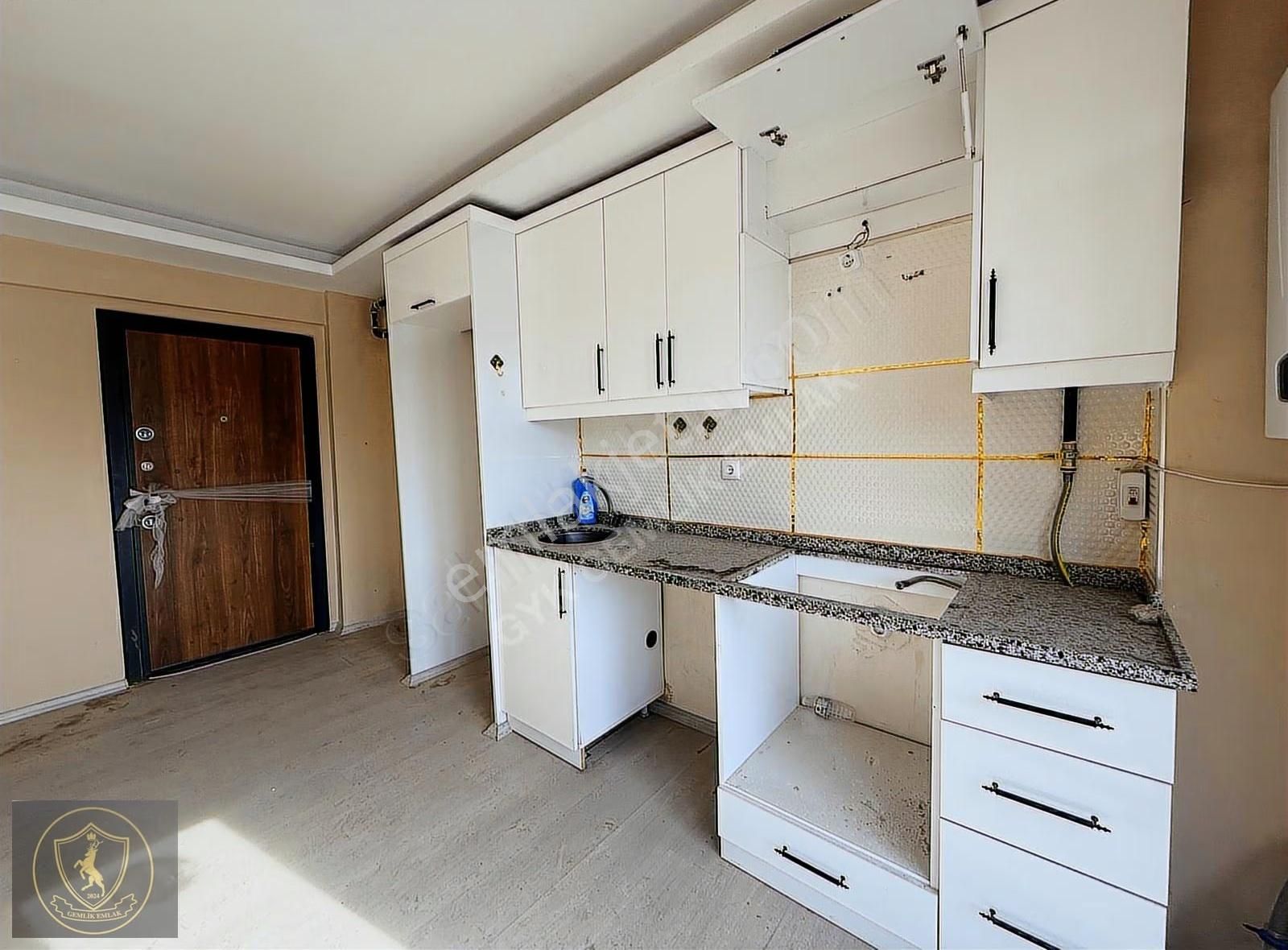 Hastahane Yolu Üzeri 2+1 Dubleks Daire 3 Senelik Bina - Görsel 3