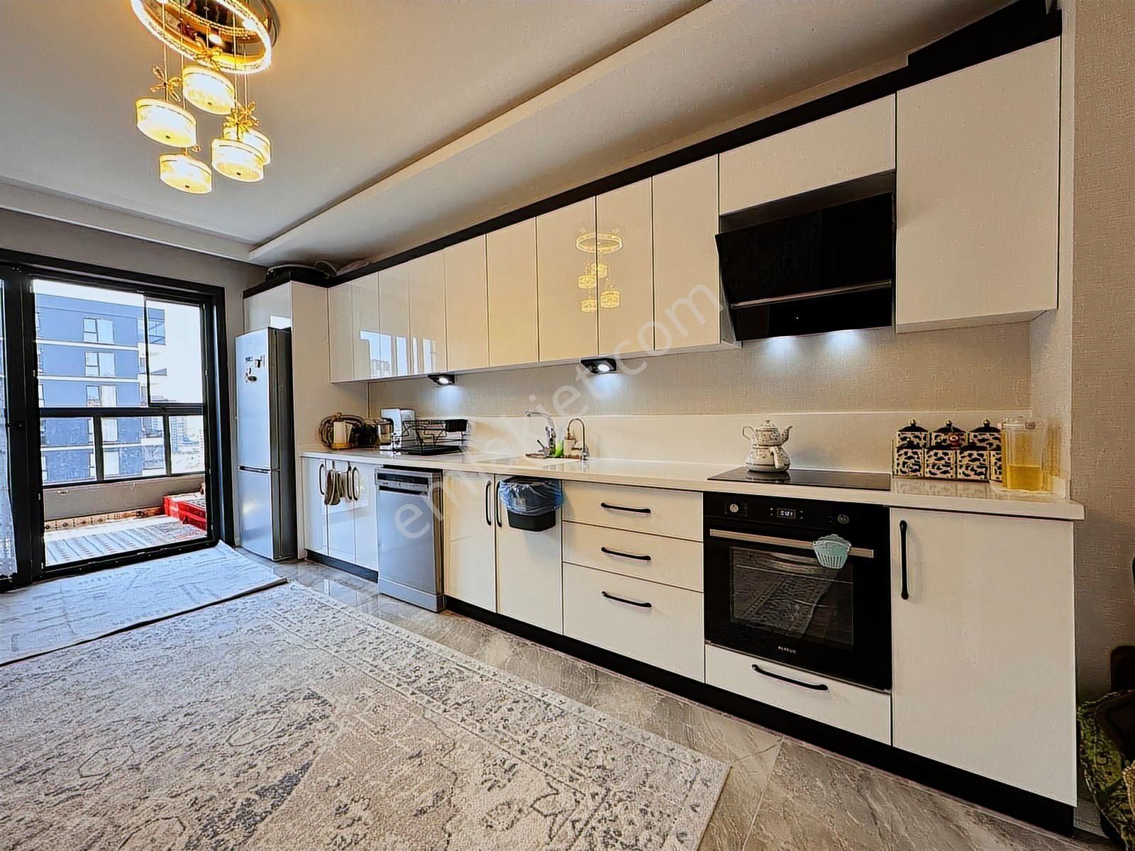 Redstone Castle Park Ova Evleri Yerden Isıtma Satılık 4+1 Daire - Görsel 30