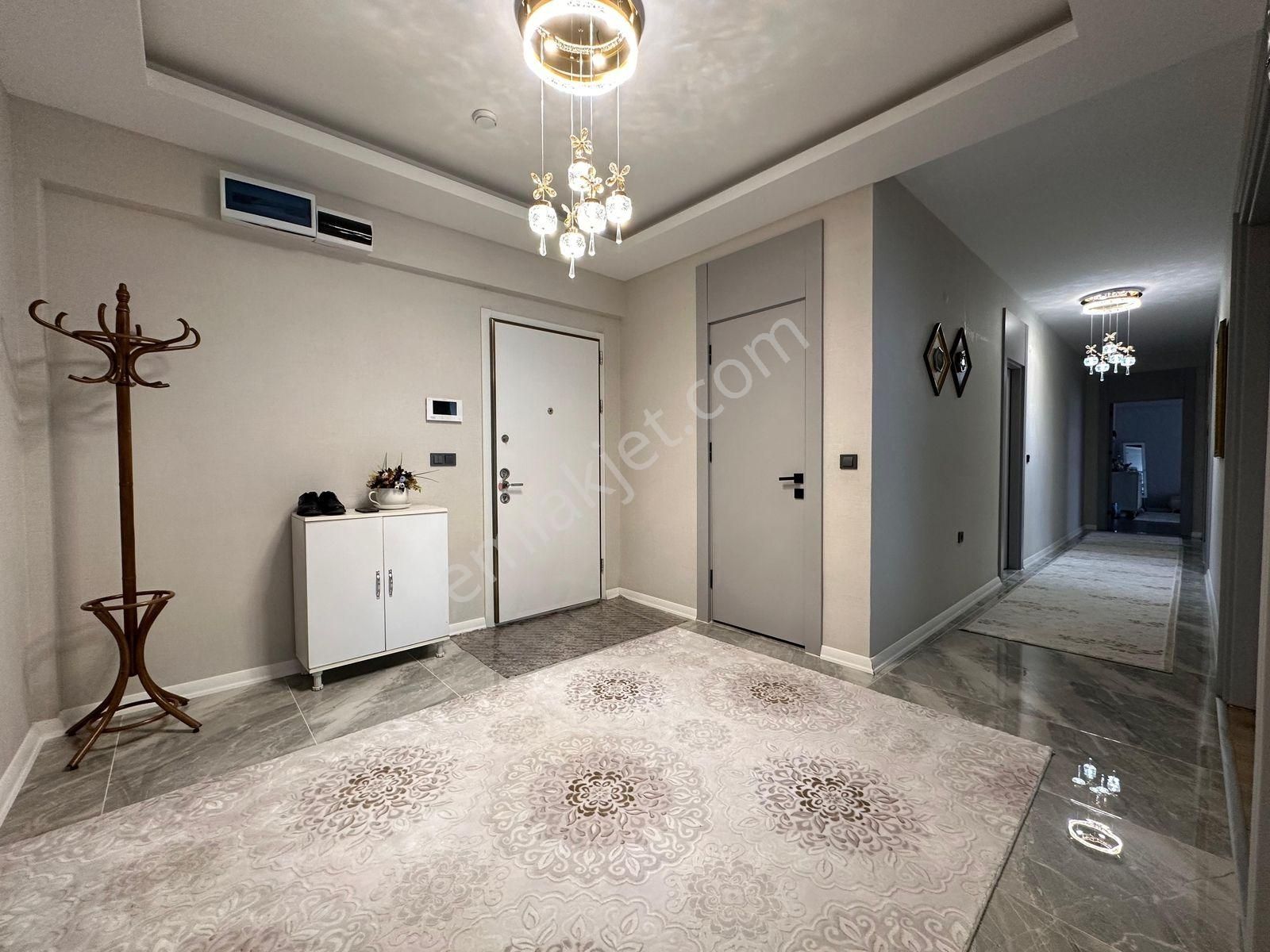 Redstone Castle Park Ova Evleri Yerden Isıtma Satılık 4+1 Daire - Görsel 19