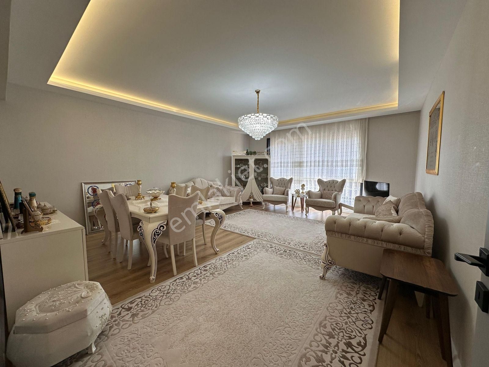 Redstone Castle Park Ova Evleri Yerden Isıtma Satılık 4+1 Daire - Görsel 20