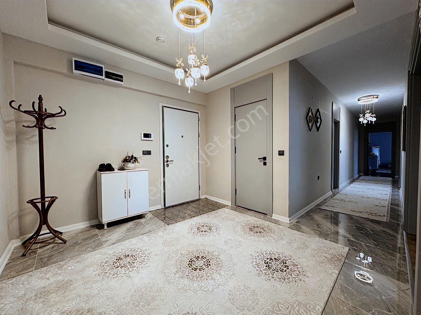 Redstone Castle Park Ova Evleri Yerden Isıtma Satılık 4+1 Daire - Görsel 6