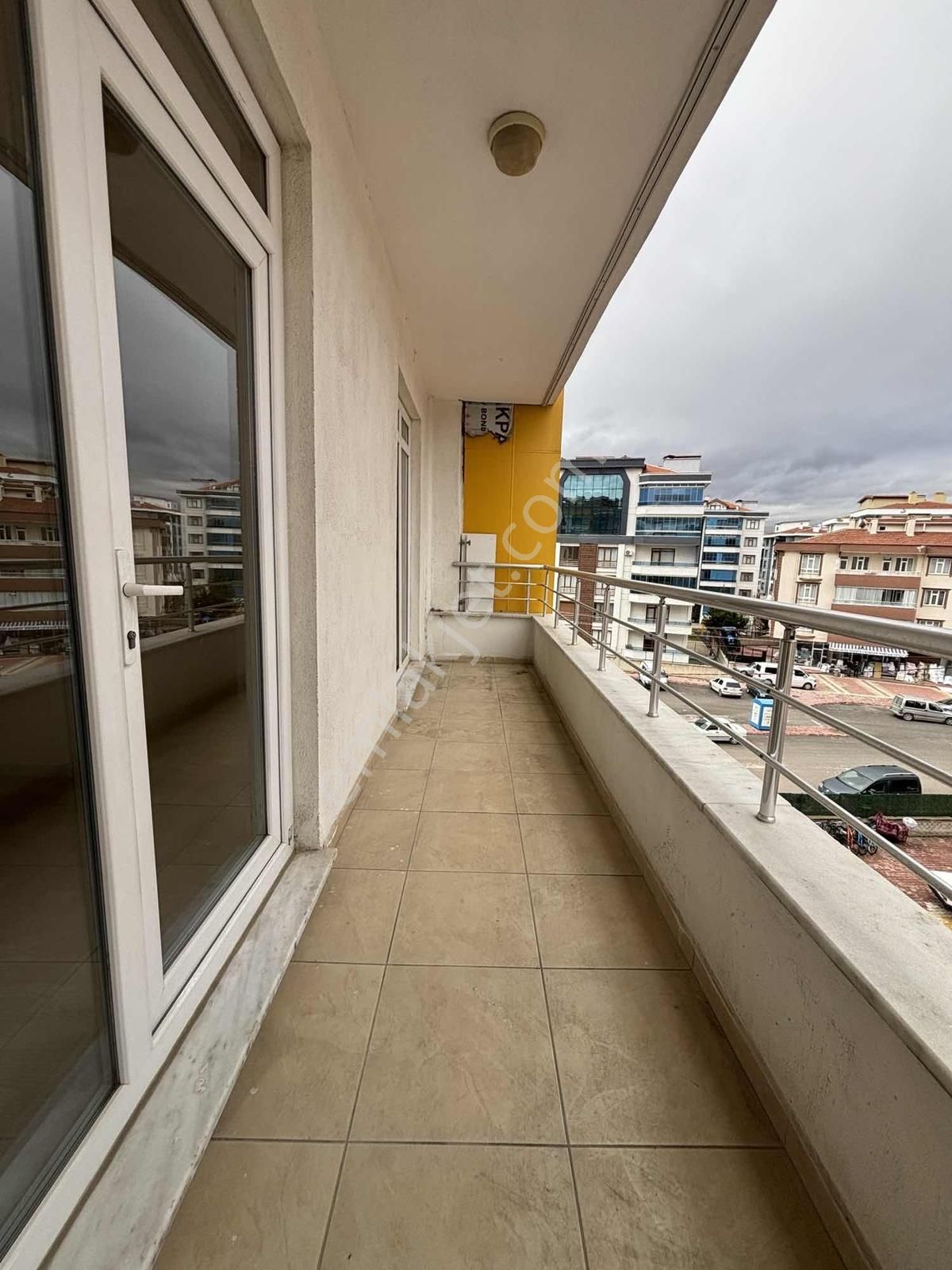 Hamzaoğlu Mah. 3+1 Ara Kat Satılık Daire - Görsel 4