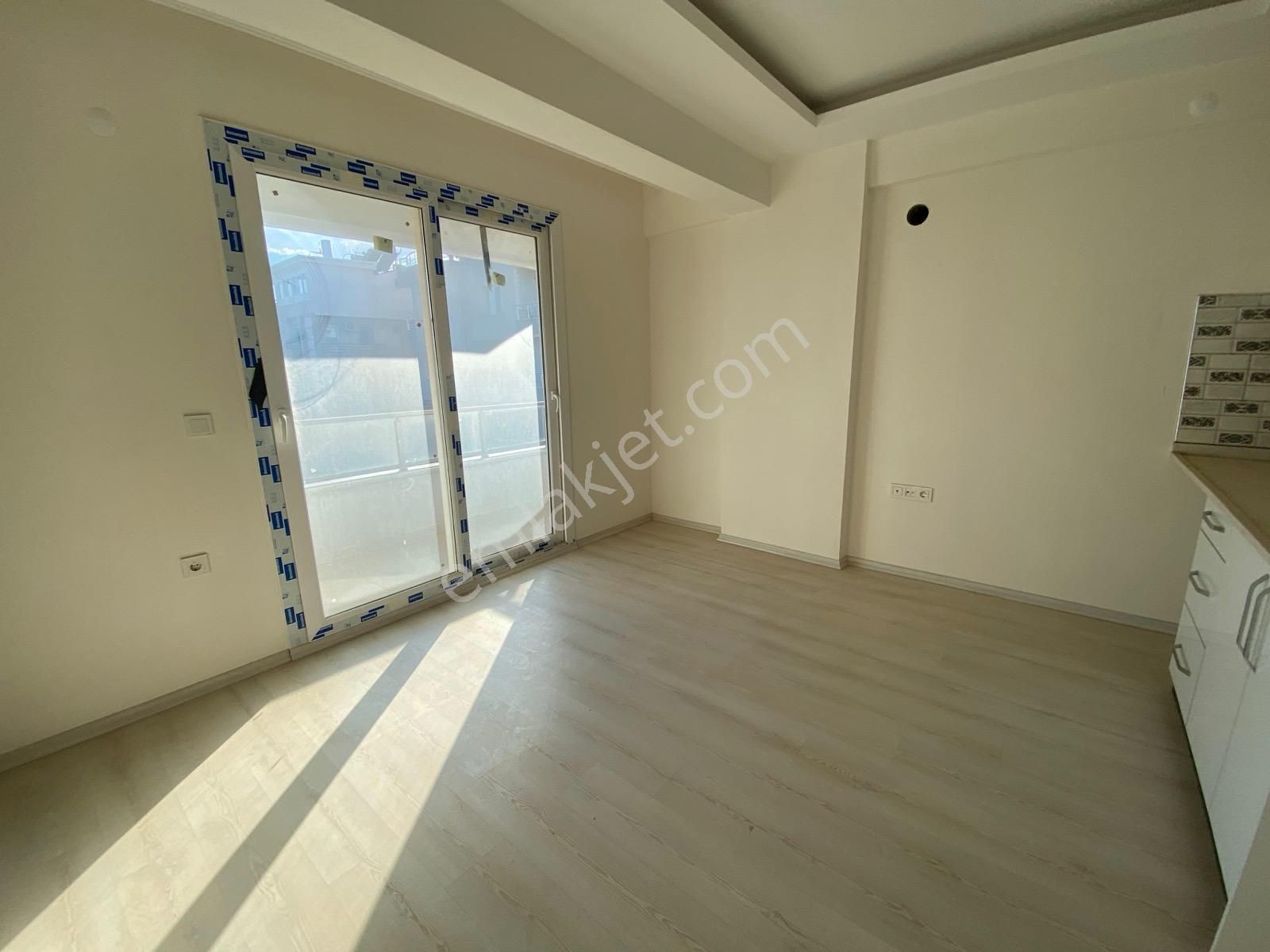 Aydın/didim/cumhuriyet Mh Satılık 1+1 Daire - Görsel 3
