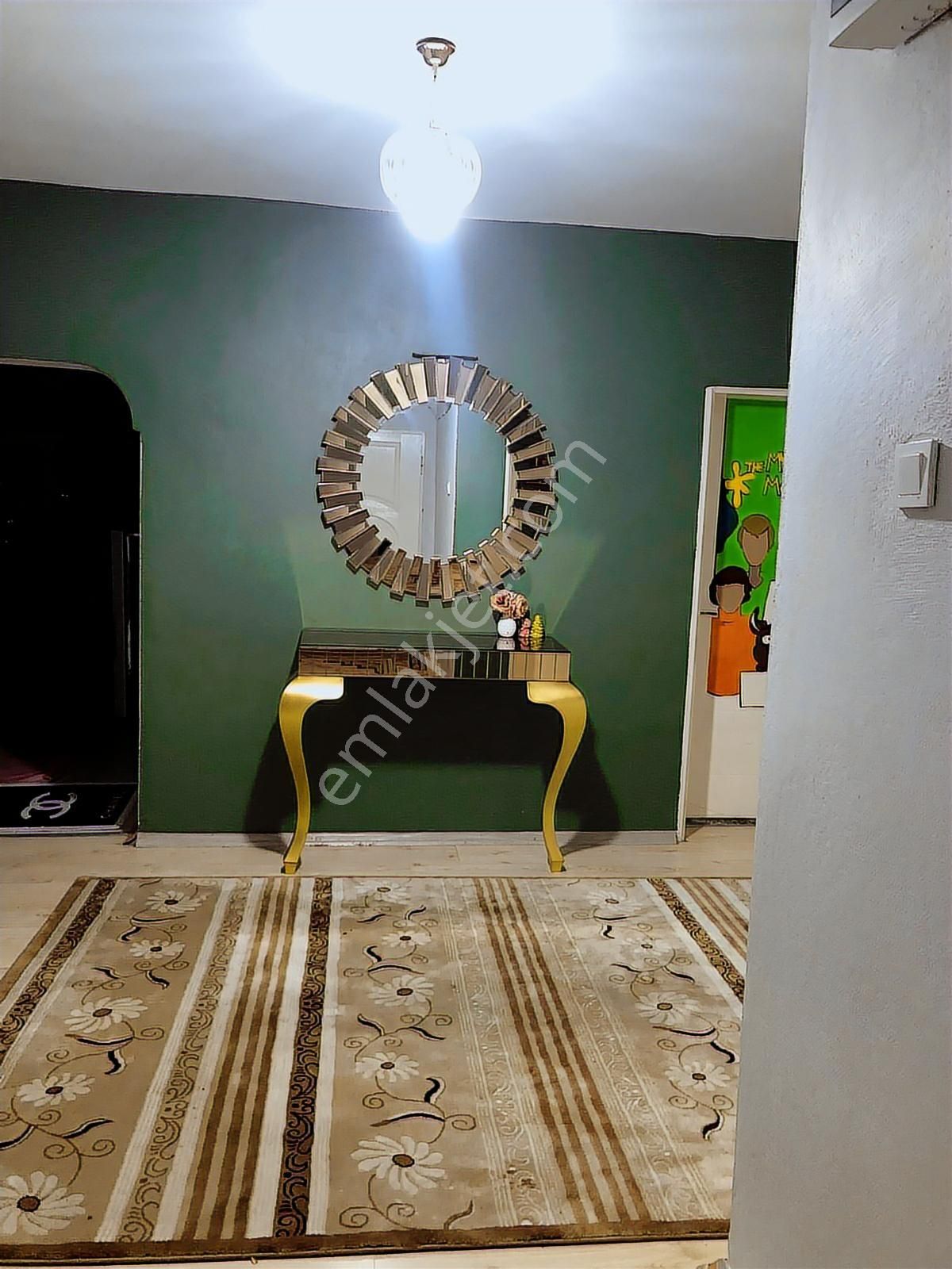 Cengizler Caddesinde Kuş Beslemek İçin İdeal Satılık Teras Kat