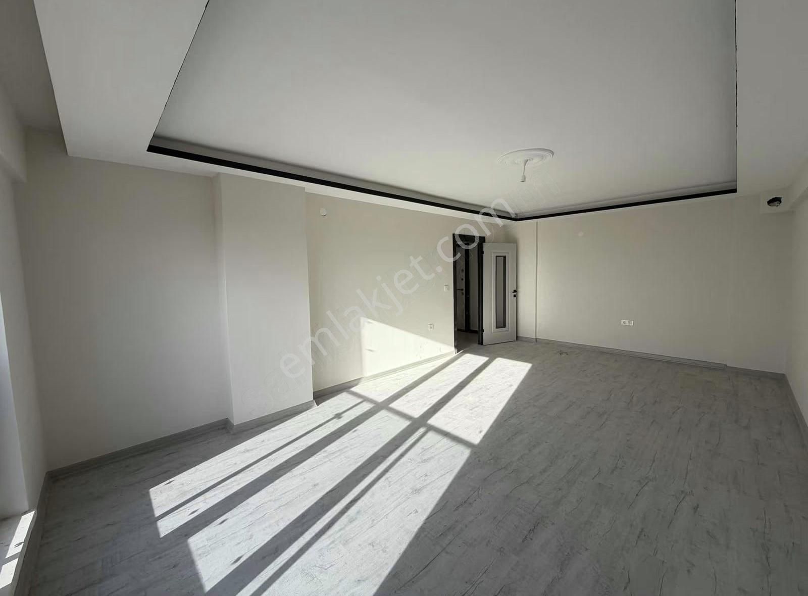 !dikkat!ozandan Caddede Yerdenısıtma Geniş 3+1 Ve 2+1 Daireler! - Görsel 2