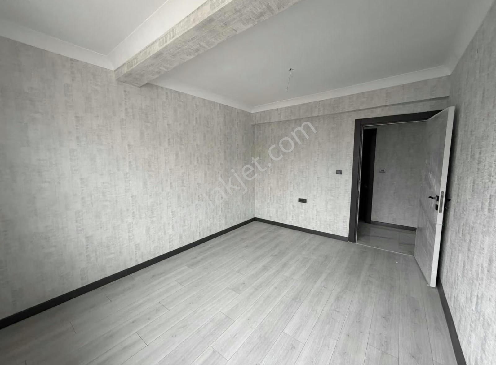 Ozandan Yeşiltepede Satılık Son Kat Sıfır 3+1 Daire - Görsel 5