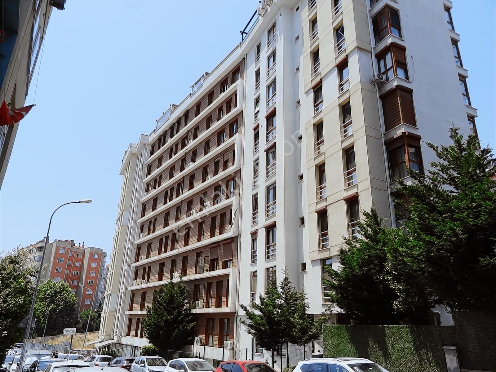 Ünalan Metro-metrobüs Yakını Satılık Teraslı Dubleks Daire 3+1 - Görsel 2