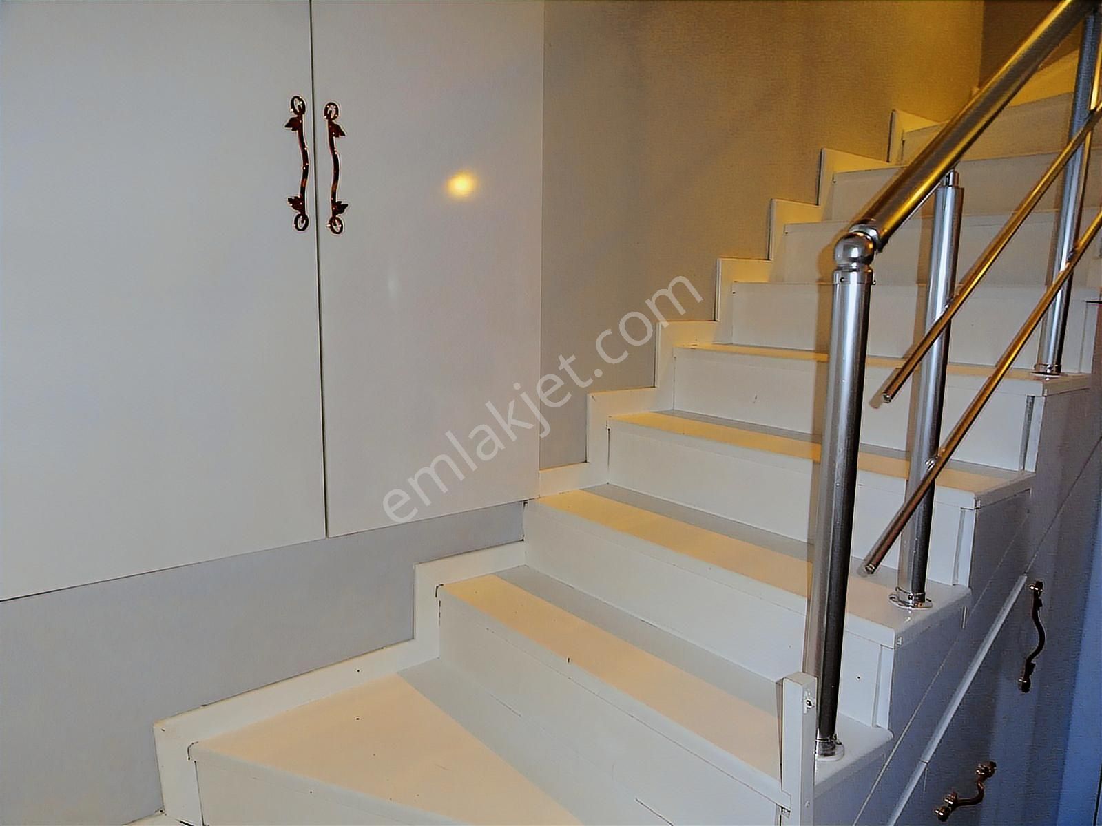 Ünalan Metro-metrobüs Yakını Satılık Teraslı Dubleks Daire 3+1 - Görsel 27