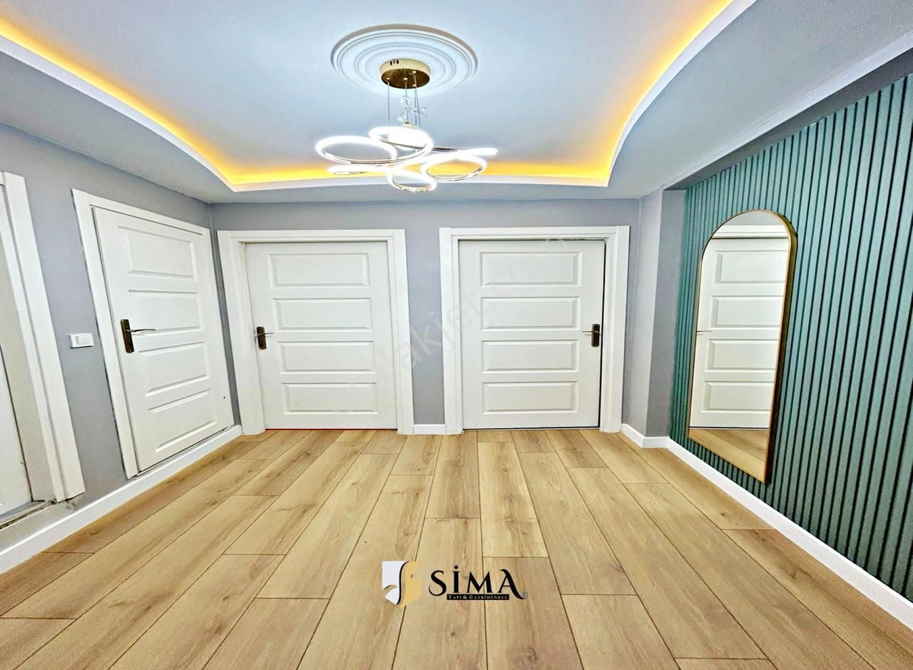 Metrobüsün Dibinde Giriş Kat Seviyesinde Dekorlu 2+1 Satılık Daire - Görsel 16